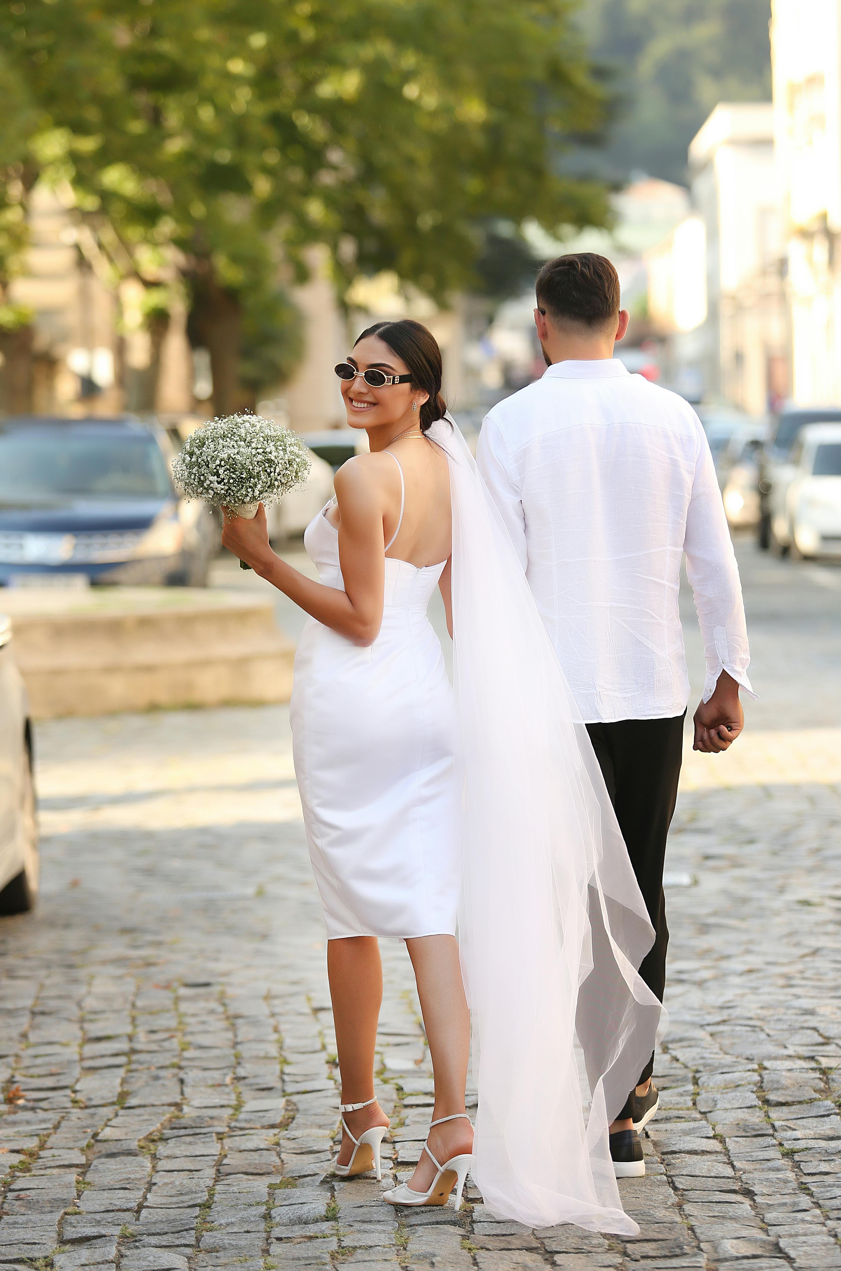 403.585+ Fotos y Imágenes de Fotos+de+tetas+niñas