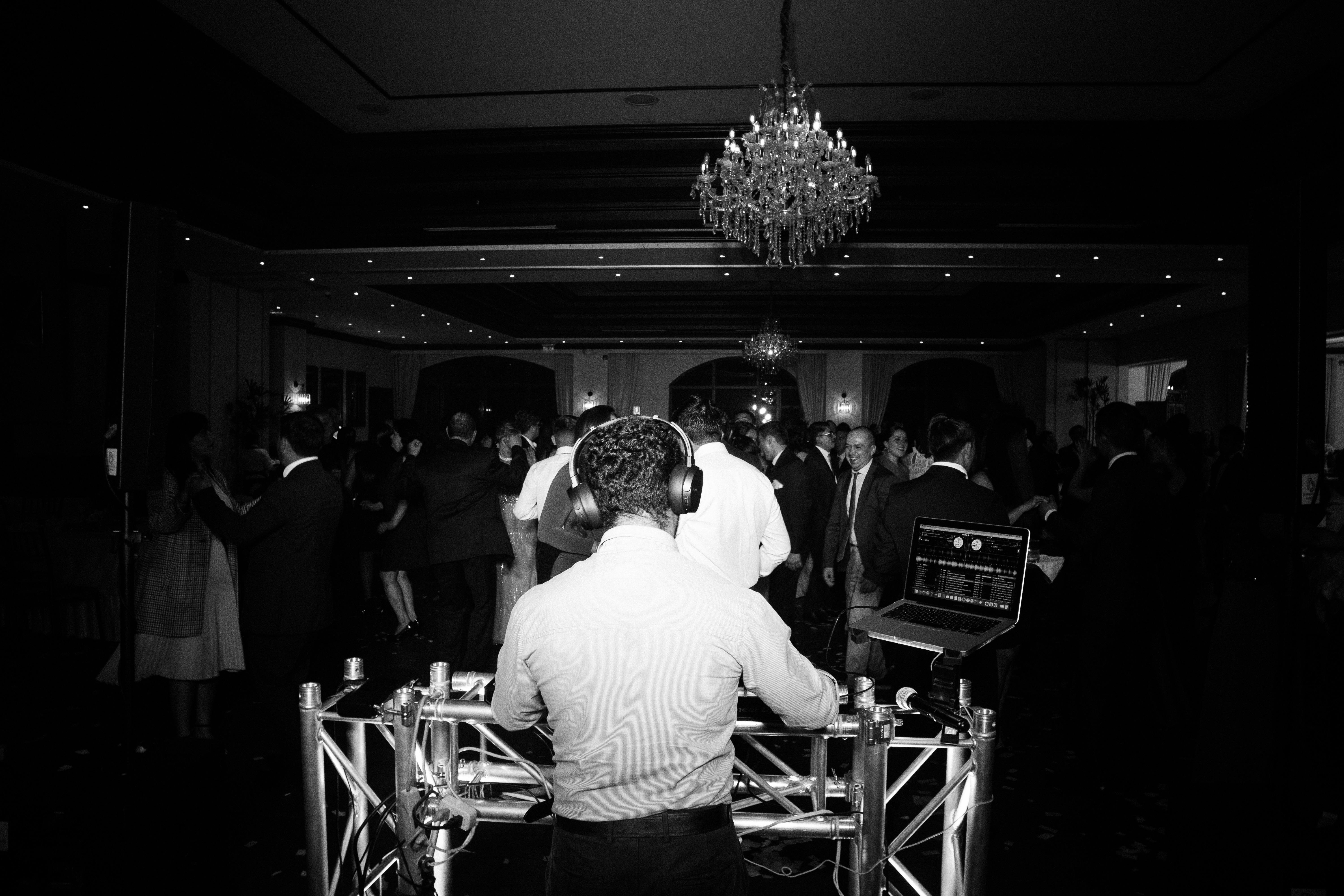 Girlfriend+Dressed+Undressed Photos, Download The BEST Free Girlfriend