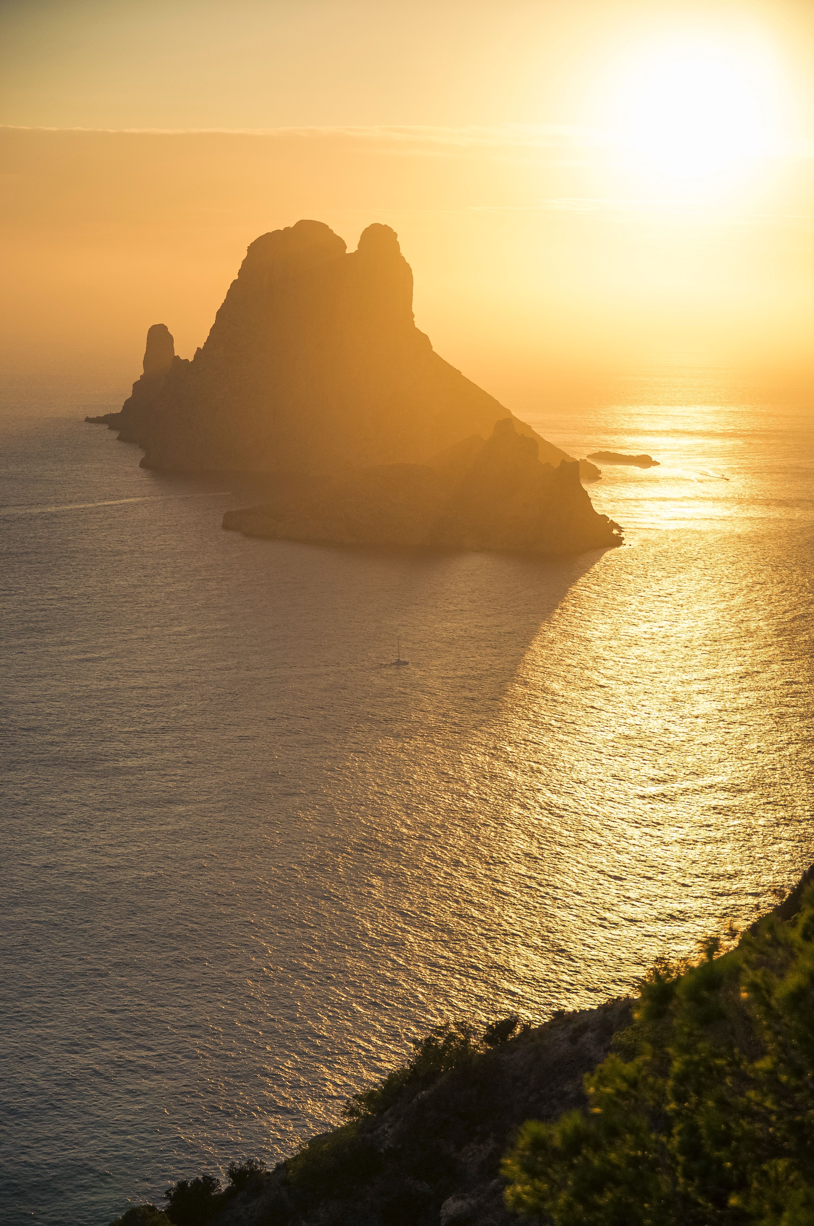Chasing the Sun: Ibiza's Best Sunset Cruises & Sundown Spots This Week (3–10 August 2026)