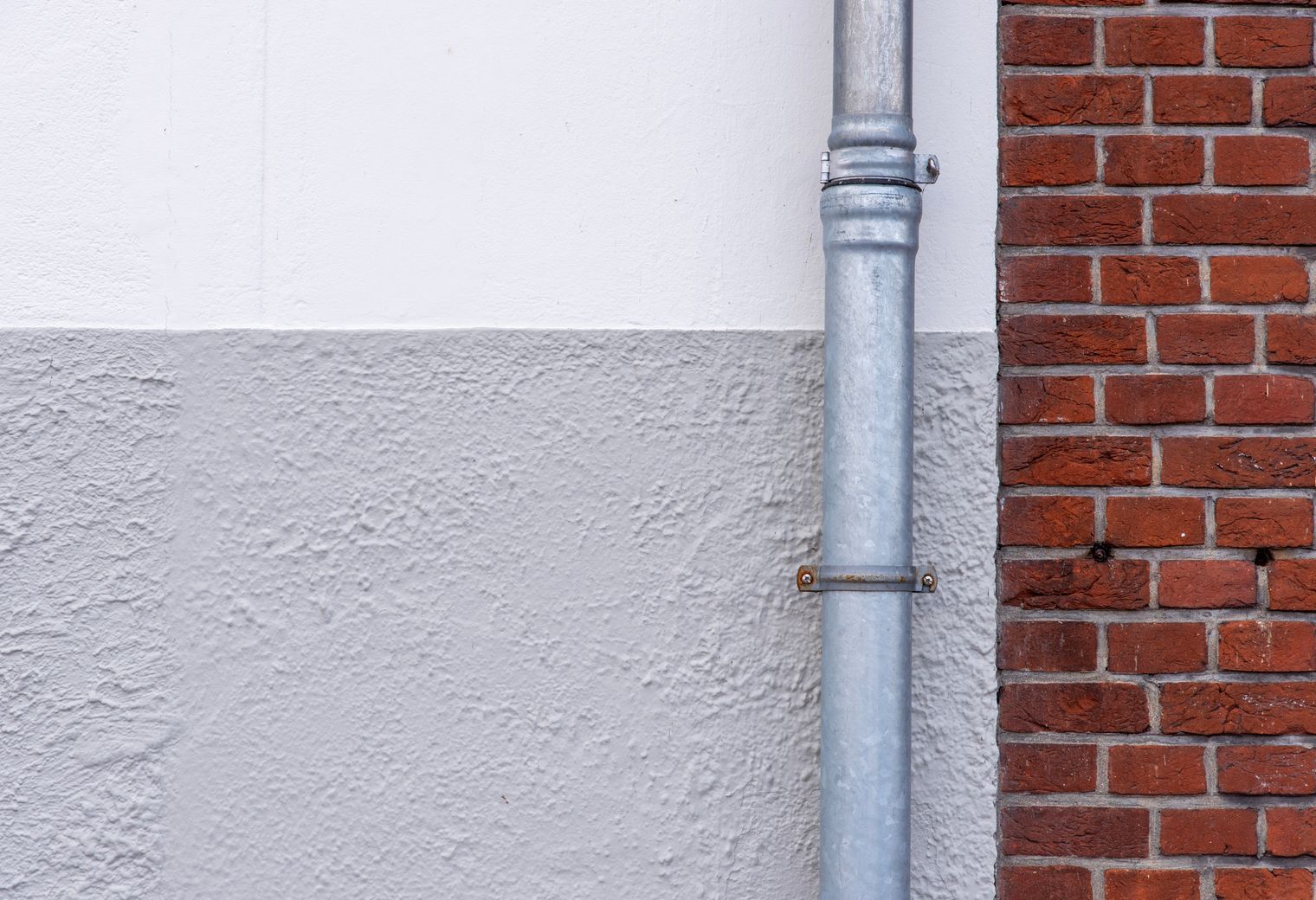 Painters and Decorators in Keston — walls rolled to an even, flat finish