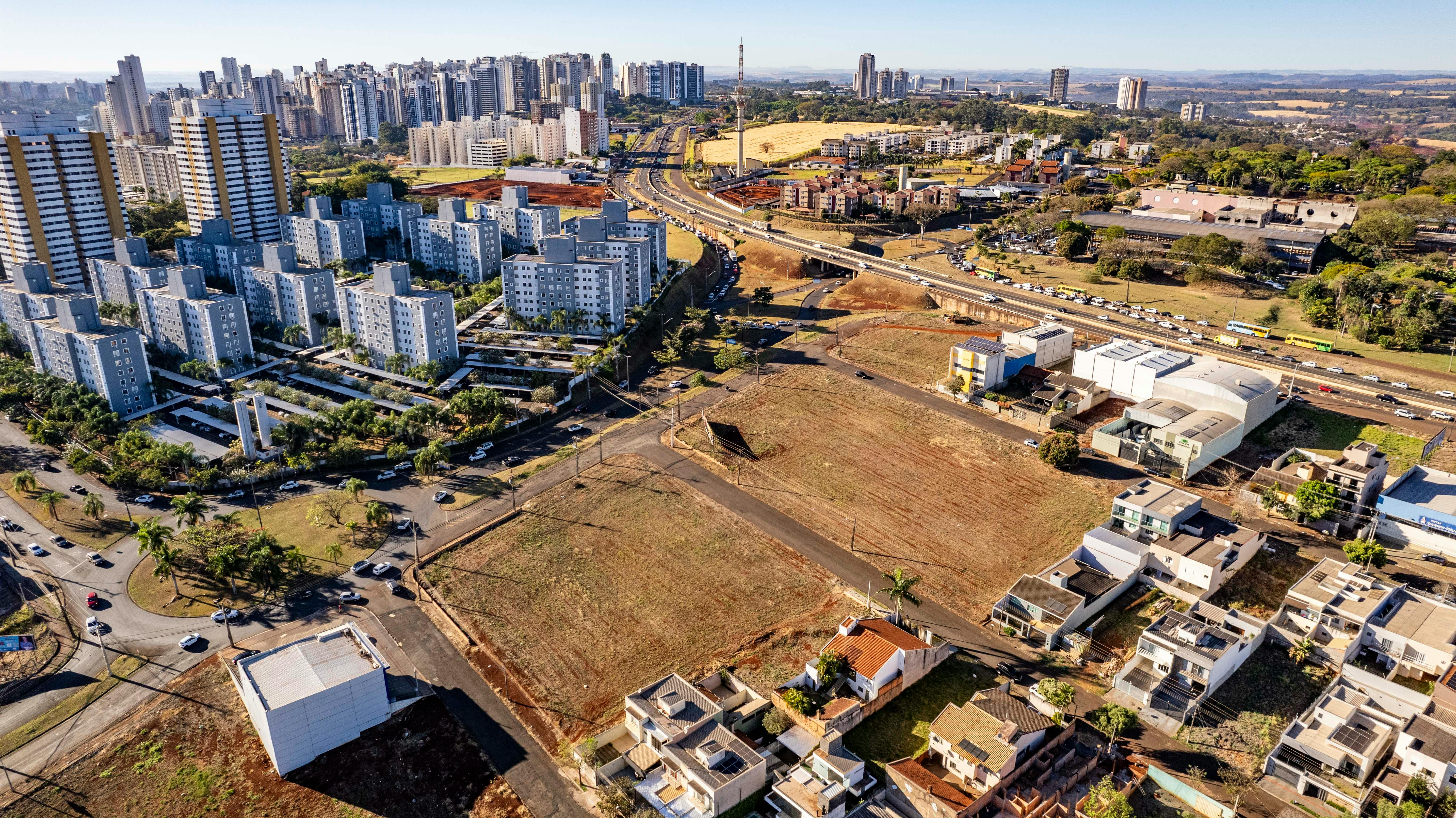 Best Real Estate Stocks for 2026 and How to Invest — Photo by Rodolfo Gaion on Pexels