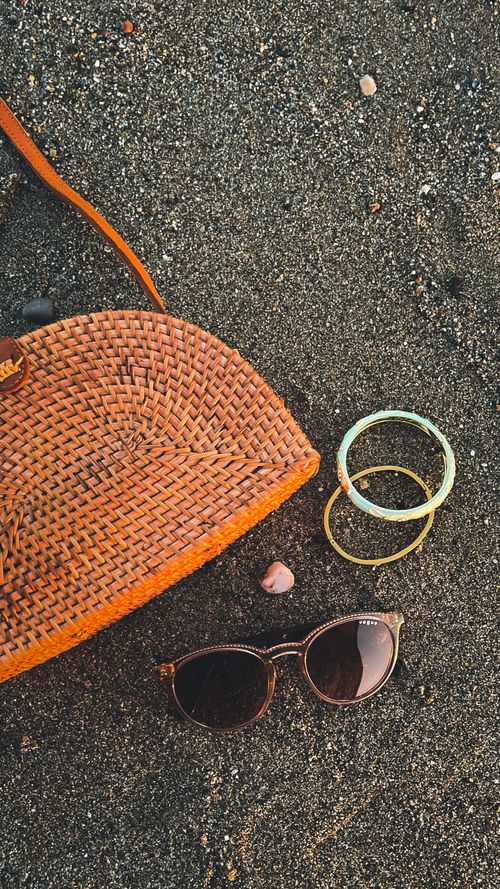 Straw tote — natural