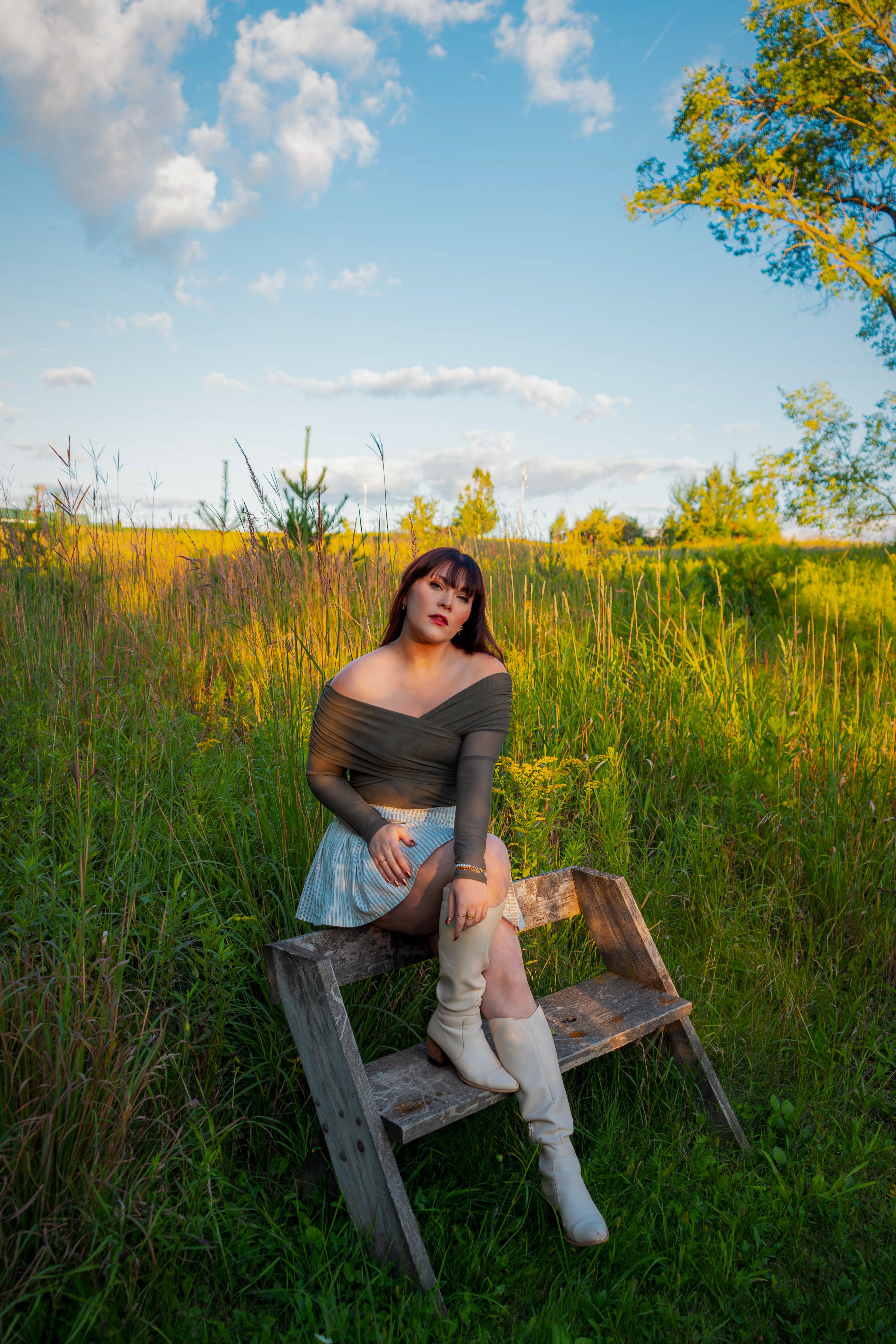 Editorial Fashion Portrait in Fall Field · Free Stock Photo