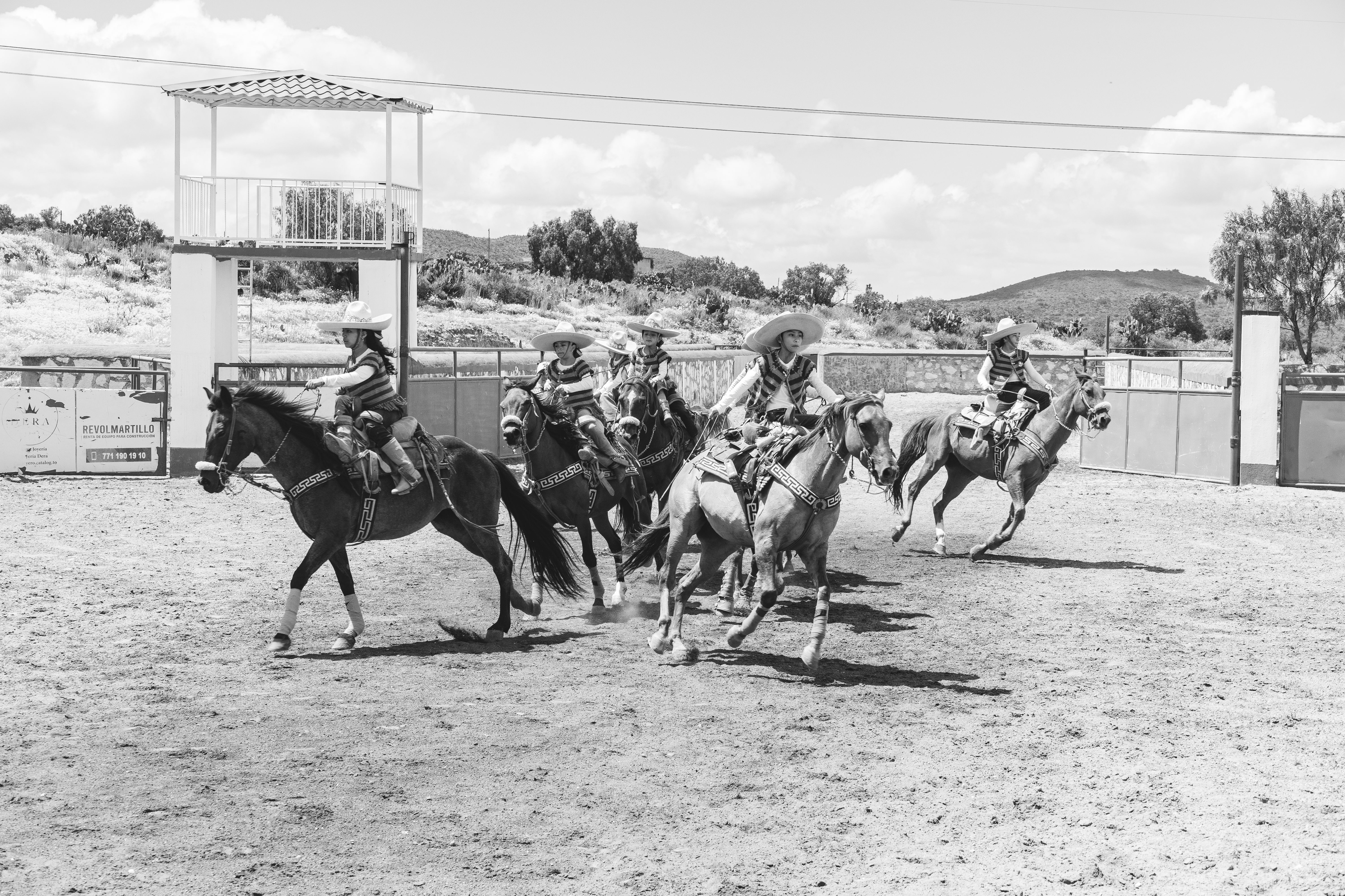 Charros Performing at Rodeo in San Juan Tizahuapan · Free Stock Photo