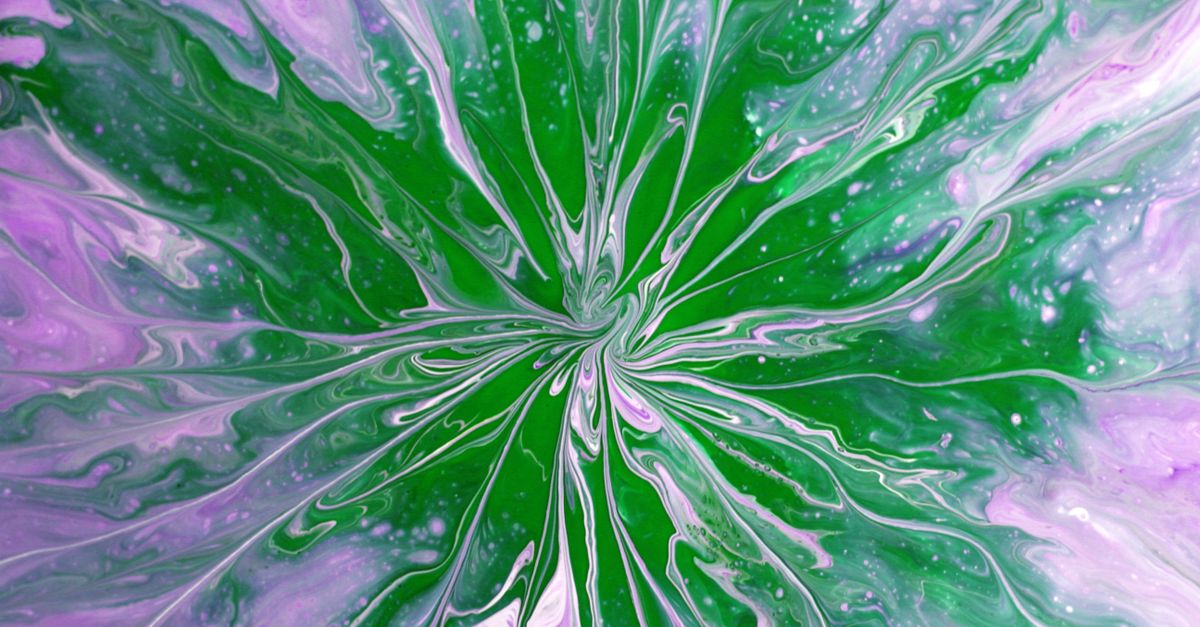 Abstract Green and Purple Swirl Art Design · Free Stock Photo