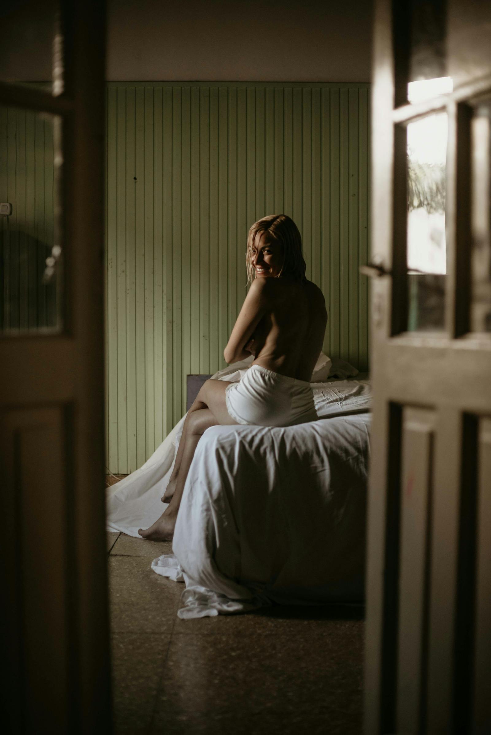 Women Tied To Bed Photos, Download The BEST Free Women Tied To Bed