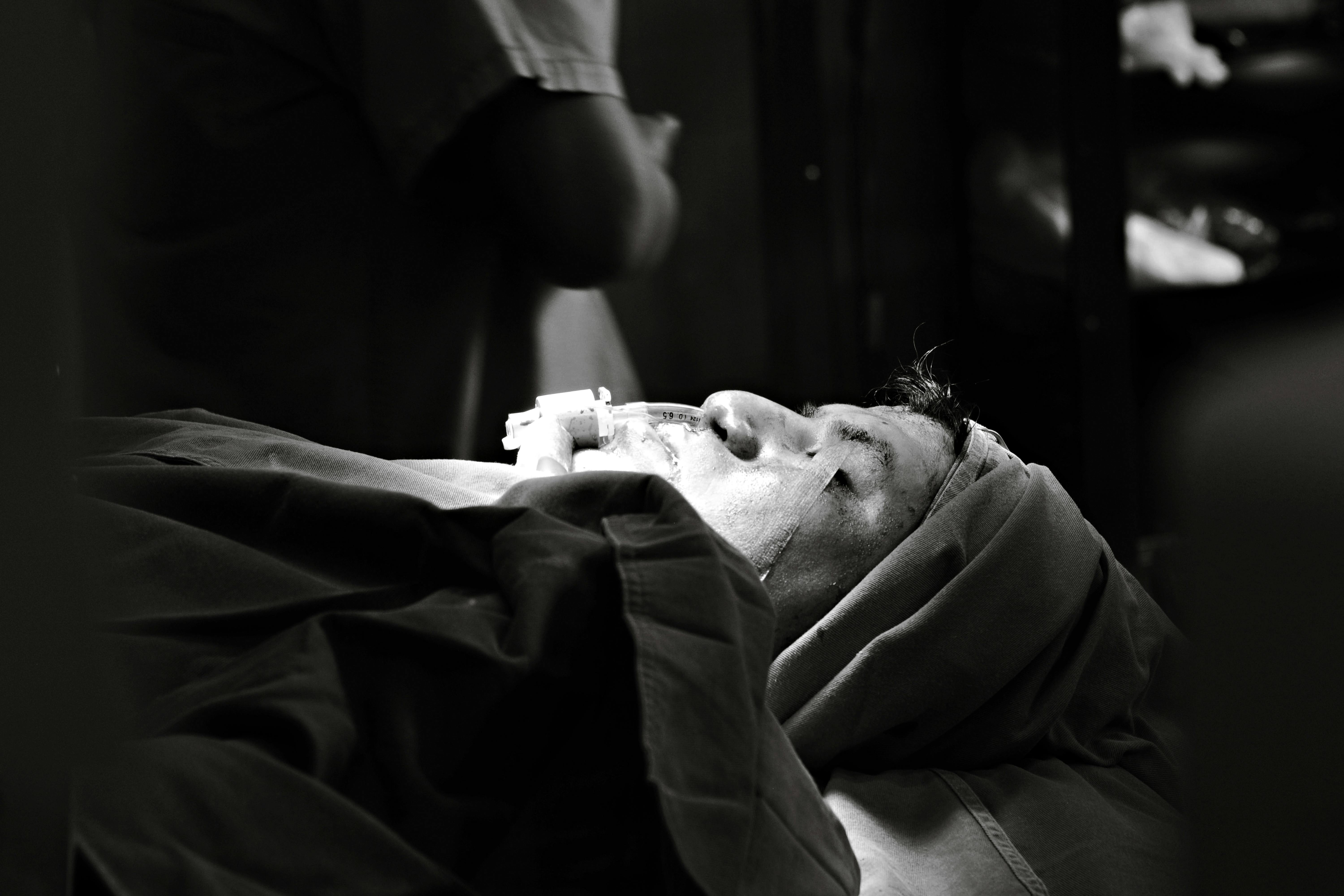 Price of the Procedure: Madison LASIK patients warn of complications from elective surgery — Photo by DΛVΞ GΛRCIΛ on Pexels