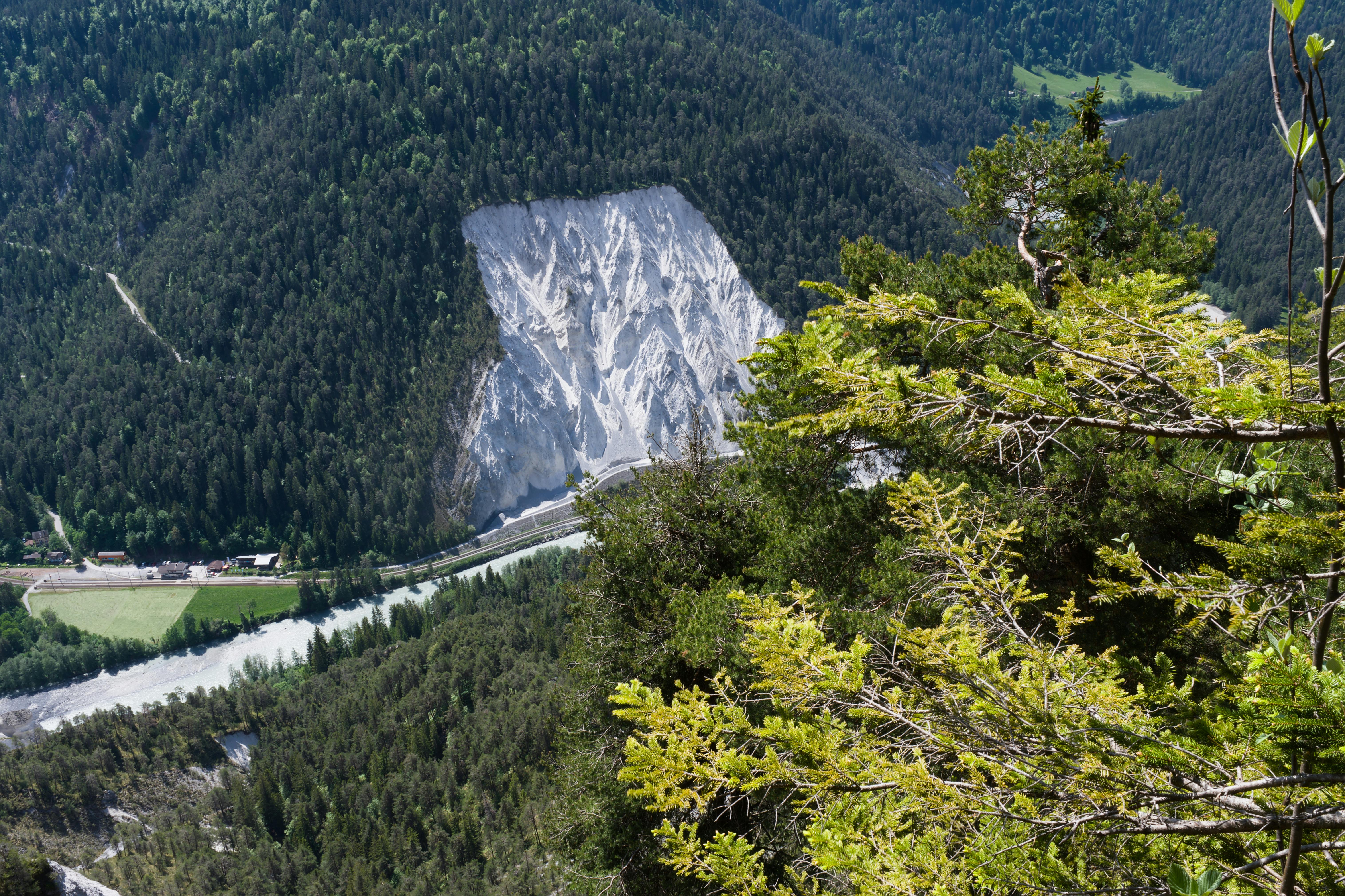 Exploring Paranormal Phenomena and Ghosts