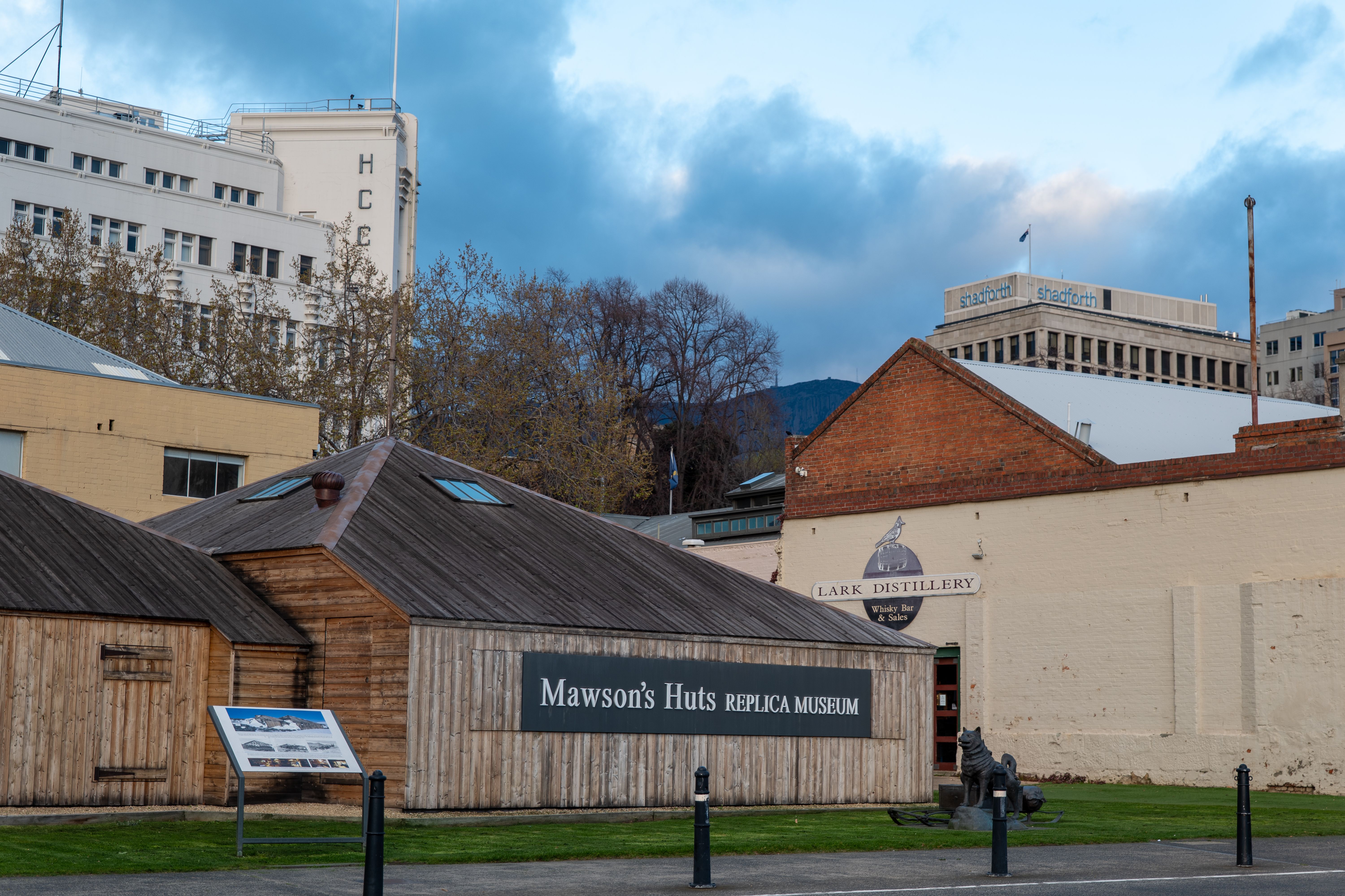 Tasmania Action Adventure Road Trip (7 Days, Moderate Budget)