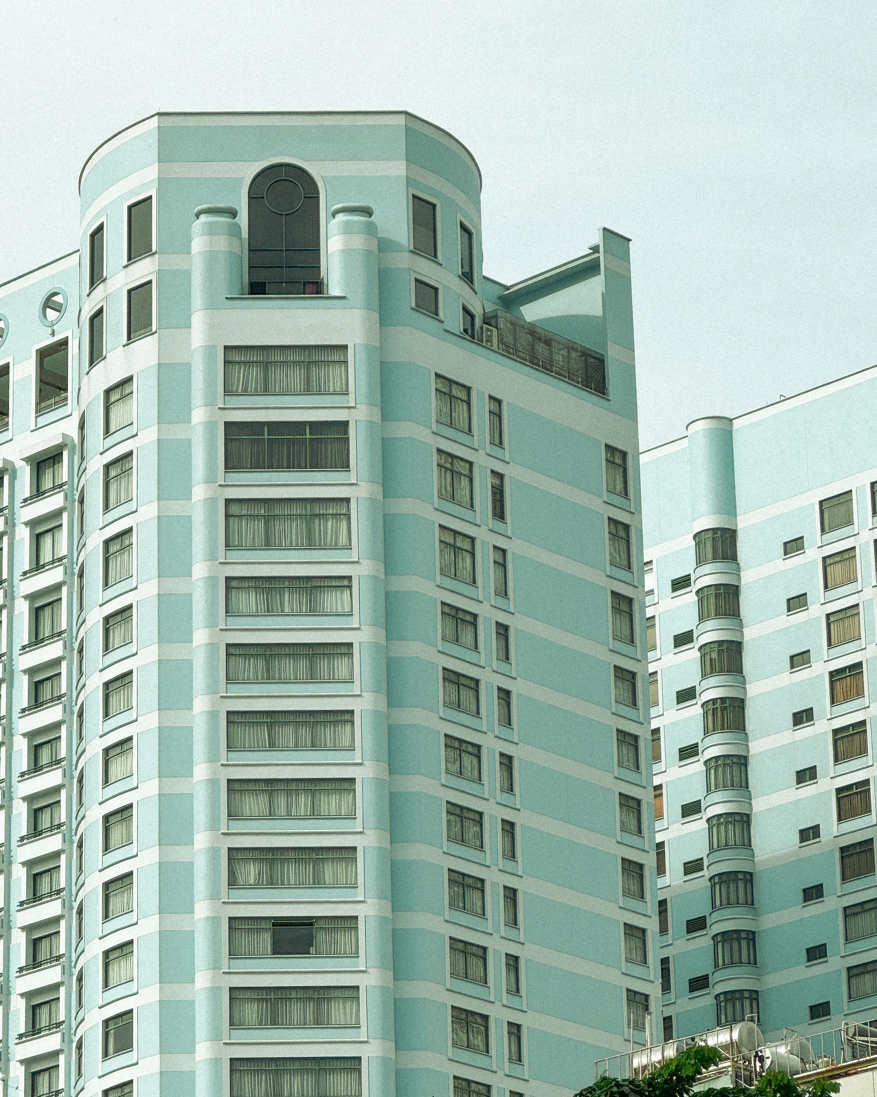 Modern Blue High-rise Building Architecture · Free Stock Photo