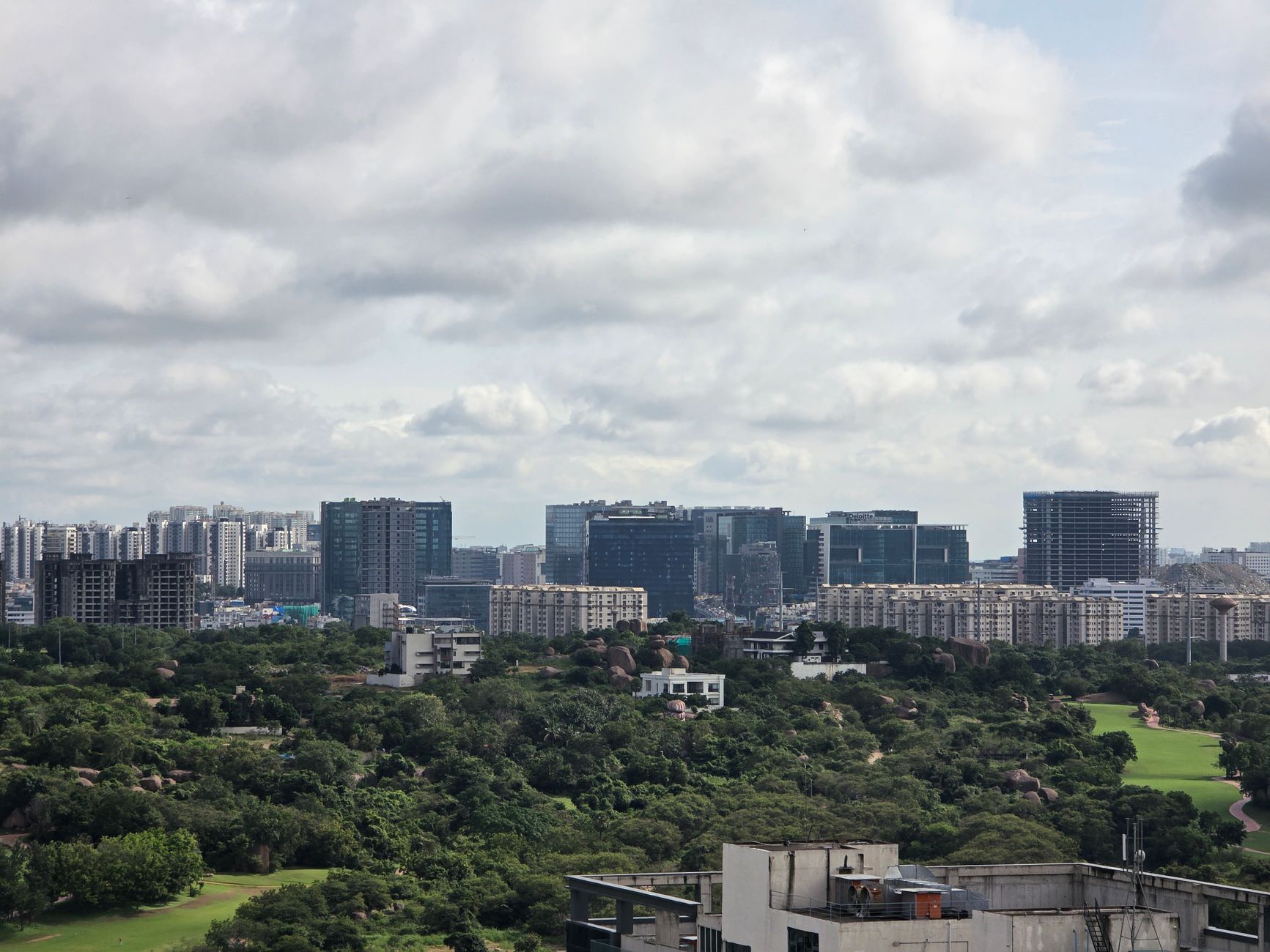 Golf Course Road area guide: who it suits, who it doesn’t
