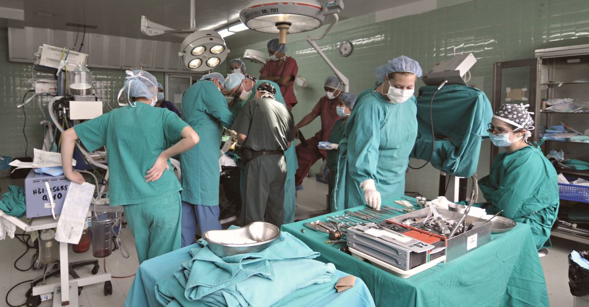 Congreso Intermedio CMCOEM: Avances en Cirugía Ileal y Primer Consenso Nacional