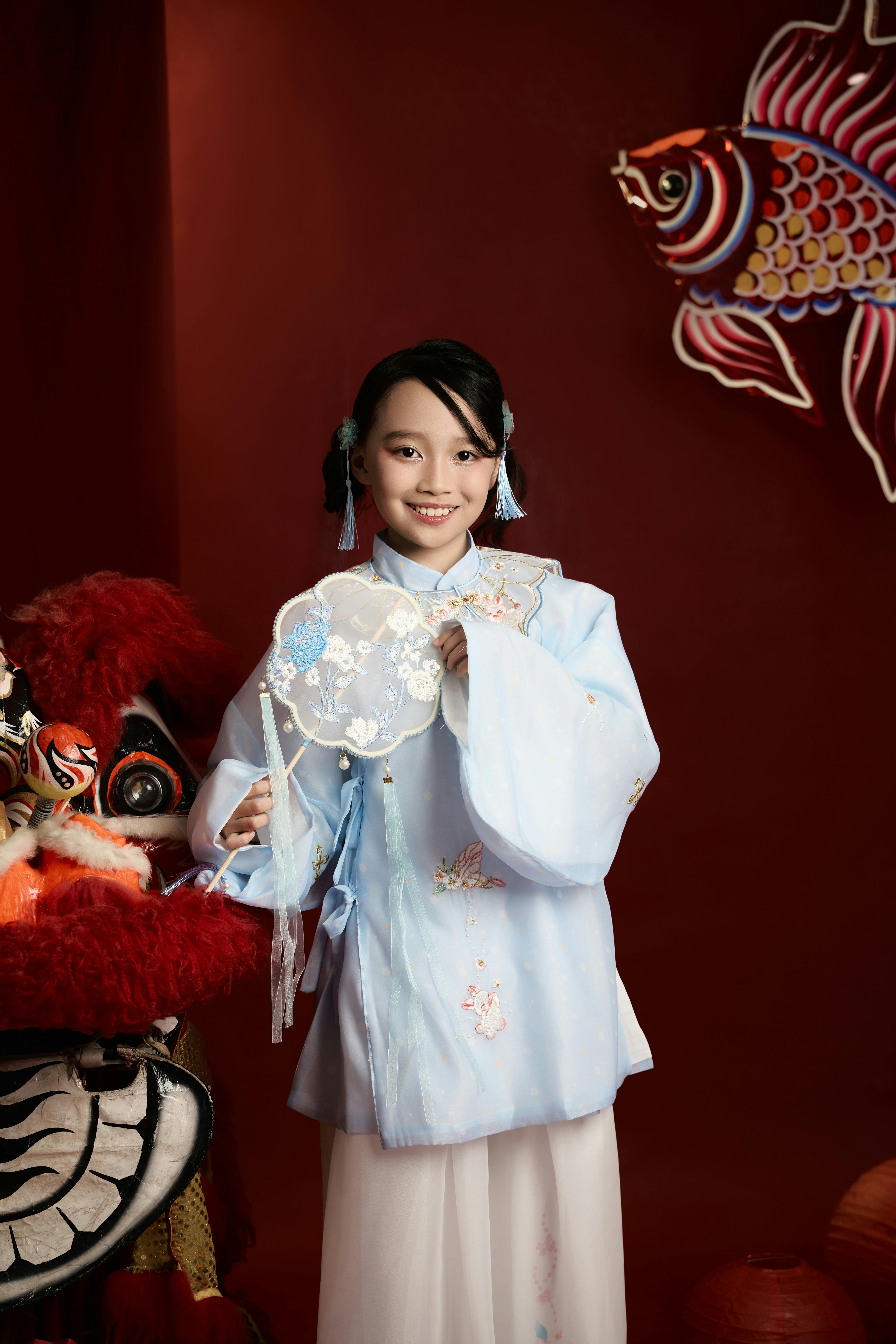 Kostnadsfria Lung Linh (Or: đêm Trăng Lung Linh)                                           Stock foto