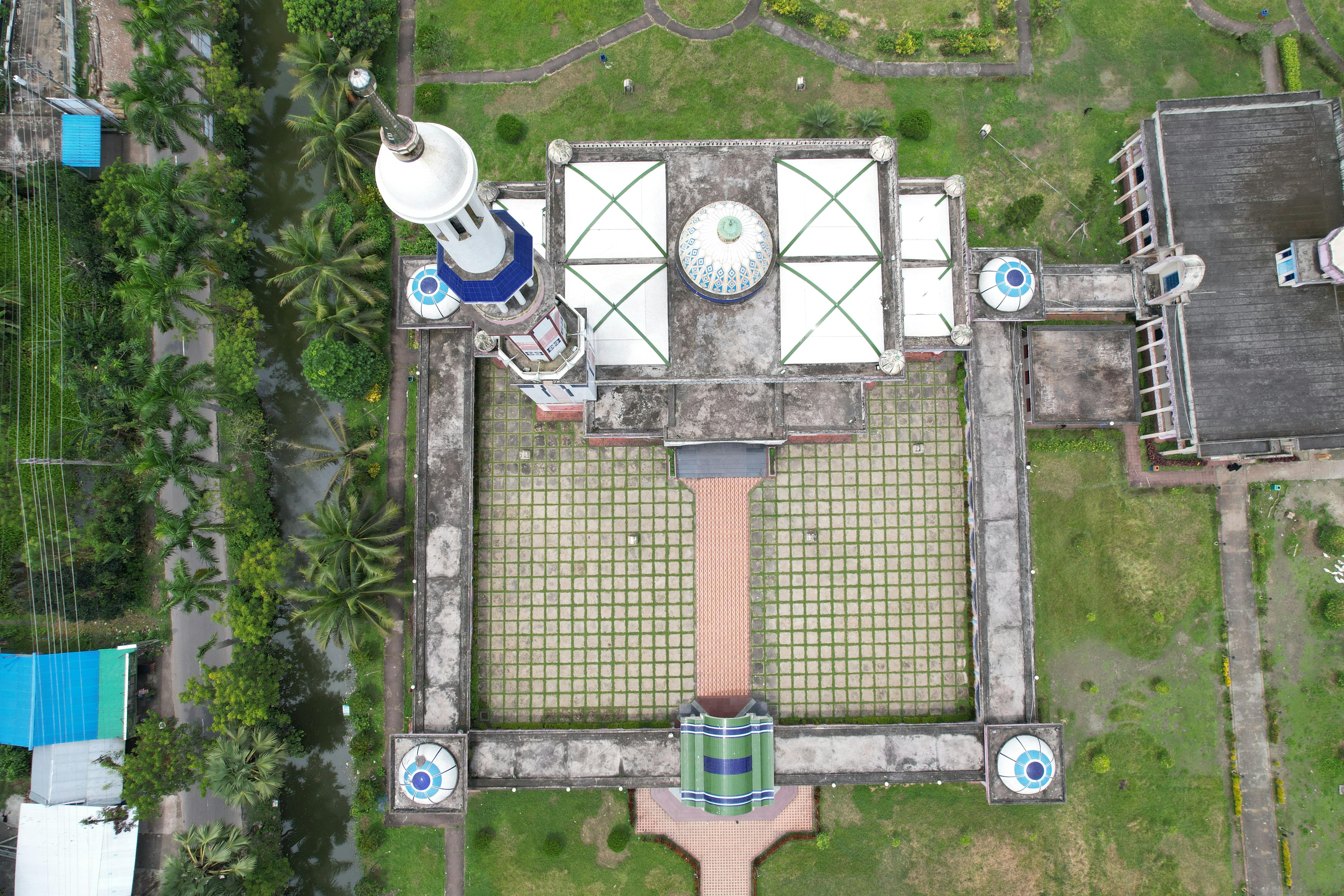 中共打壓宗教自由，陸委會指控政治統戰介入信仰