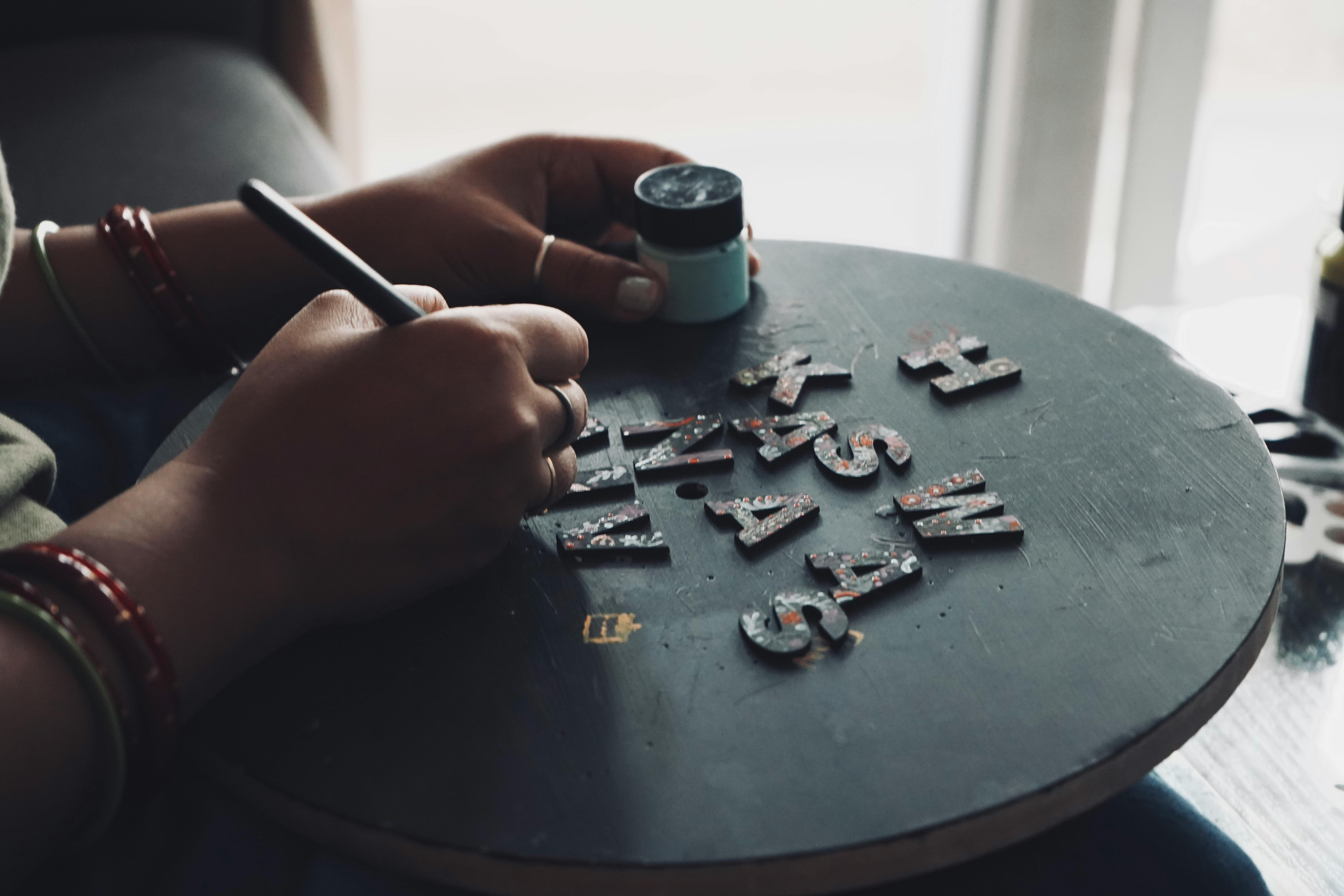 hobbies & crafts crafts & hobbies art — Photo by Ravi Kant on Pexels