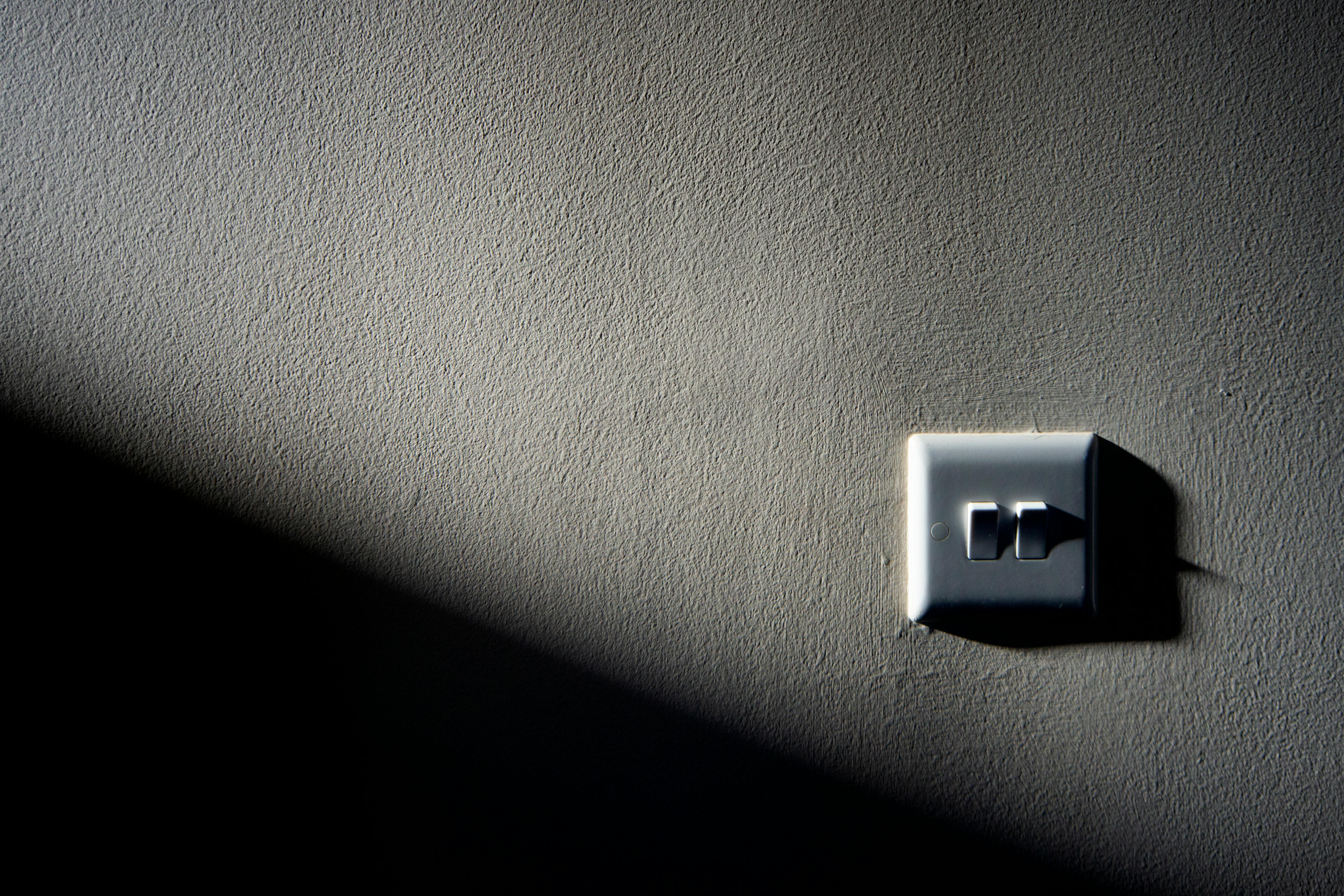 task switching natural light lifestyle photo 2