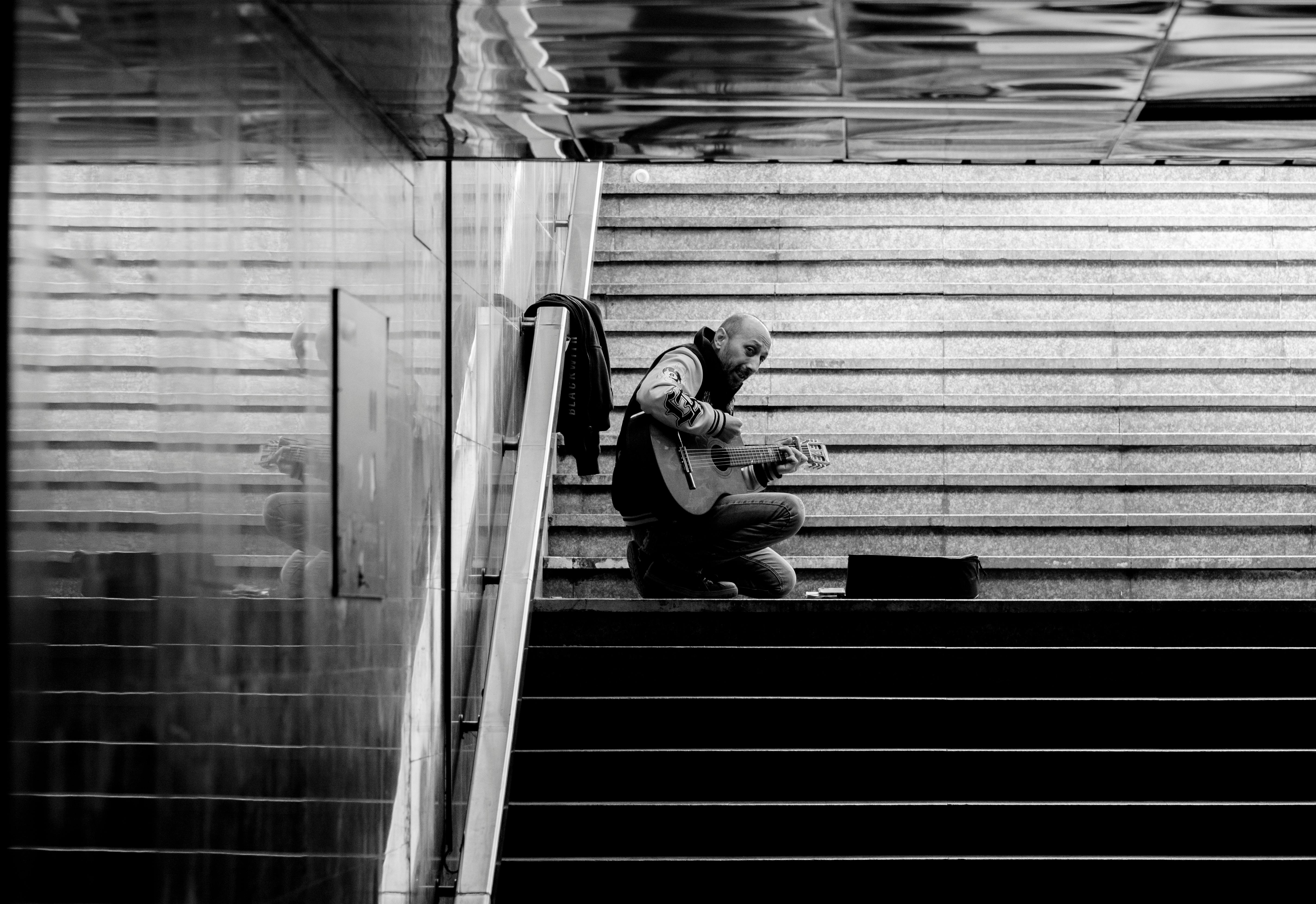 La Guitarra de Caetano Veloso: Técnicas, Instrumentación y Producción Sonora