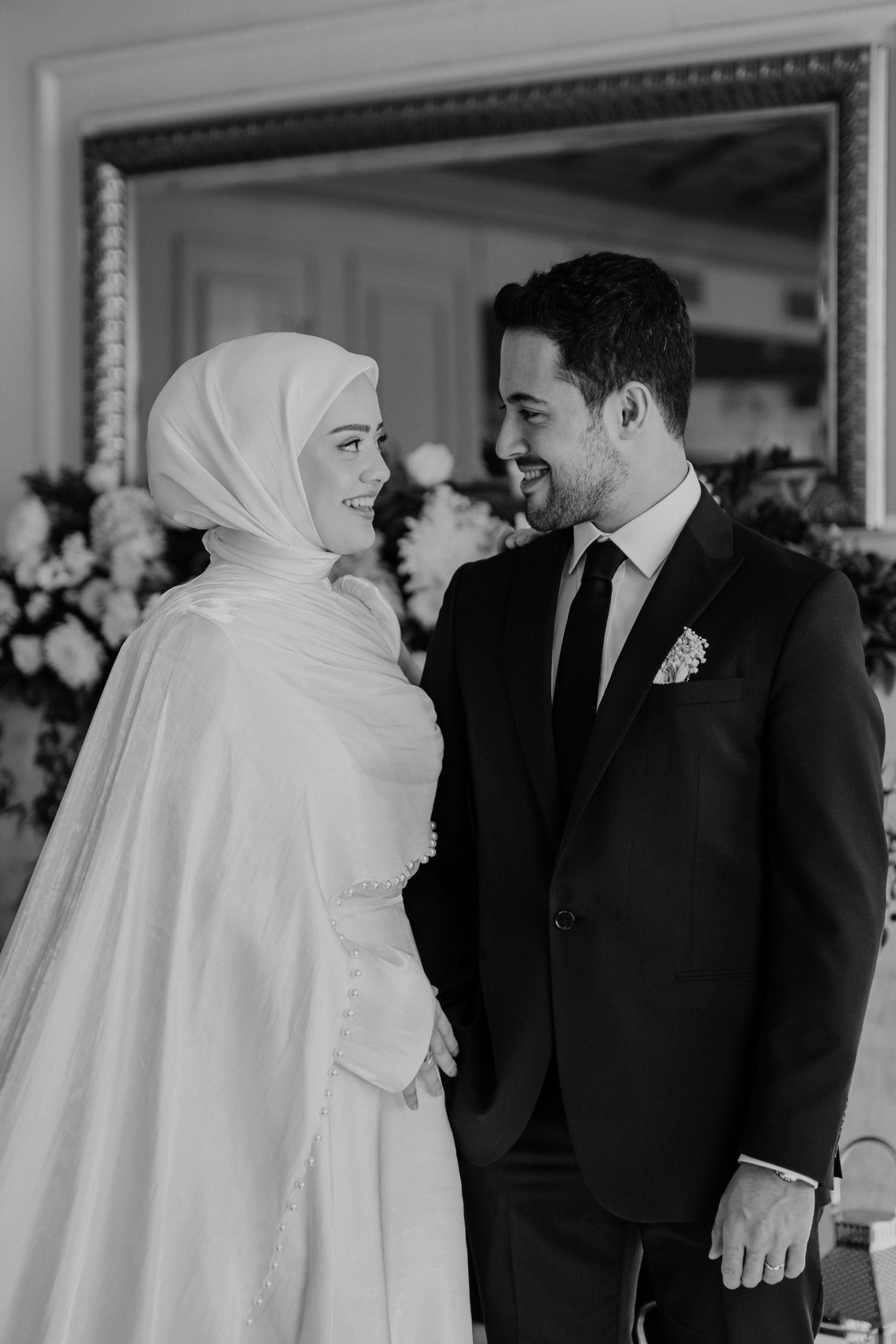 Elegant Black and White Wedding Portrait