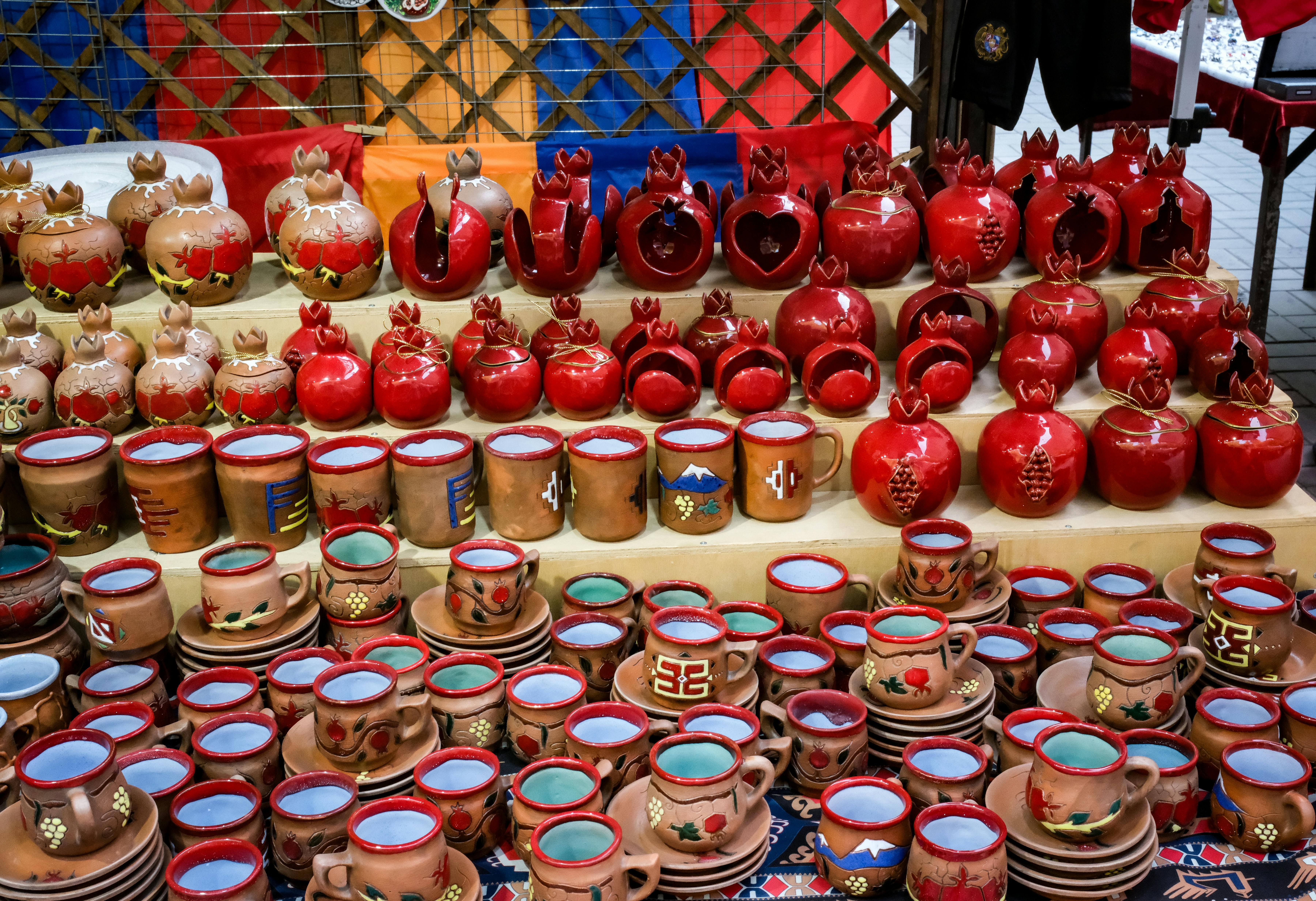 財經：9月電子期與金融期貨同步下跌，市場震盪加劇