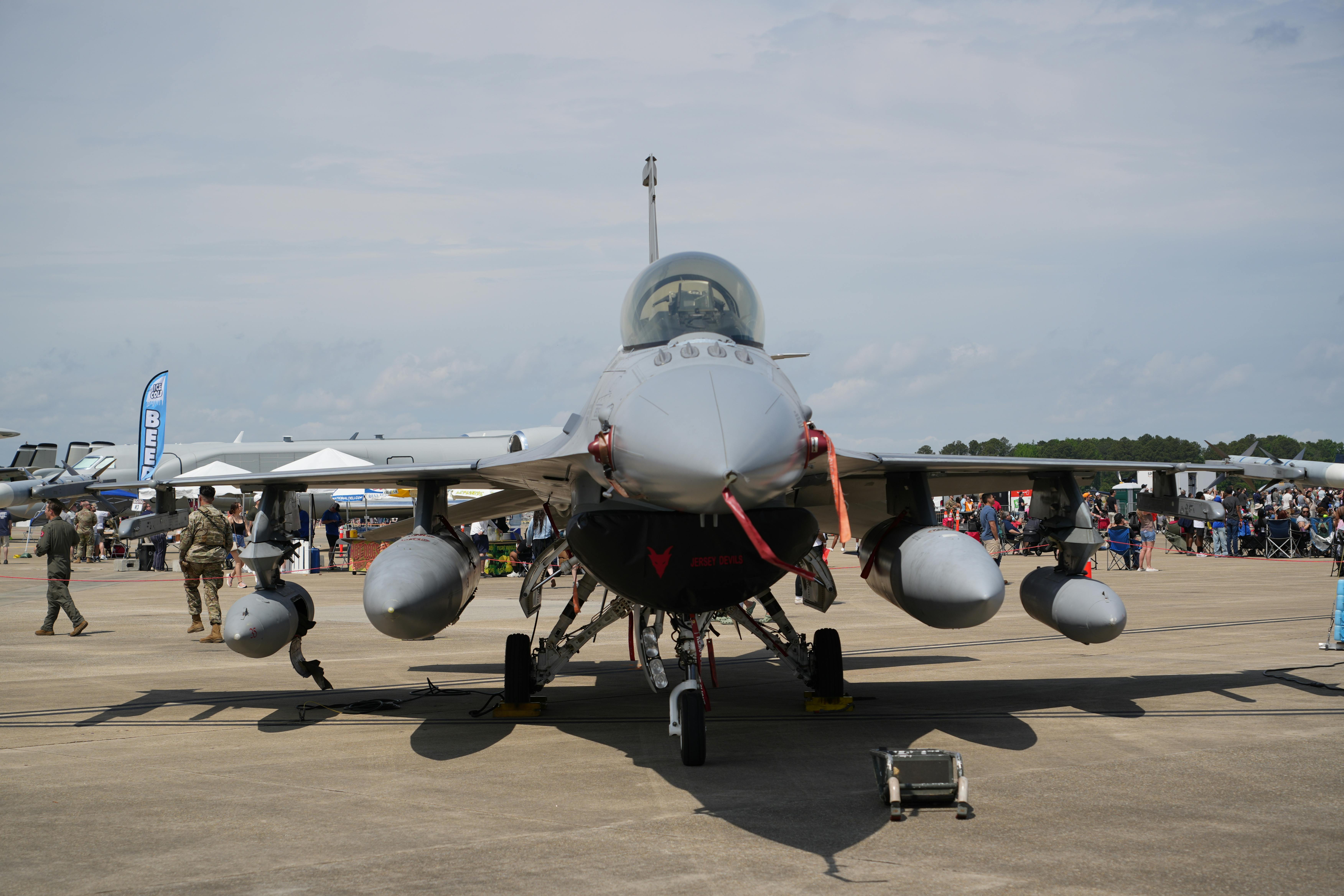 財經：震撼科技圈！輝達宣布斥資50億美元入股英特爾