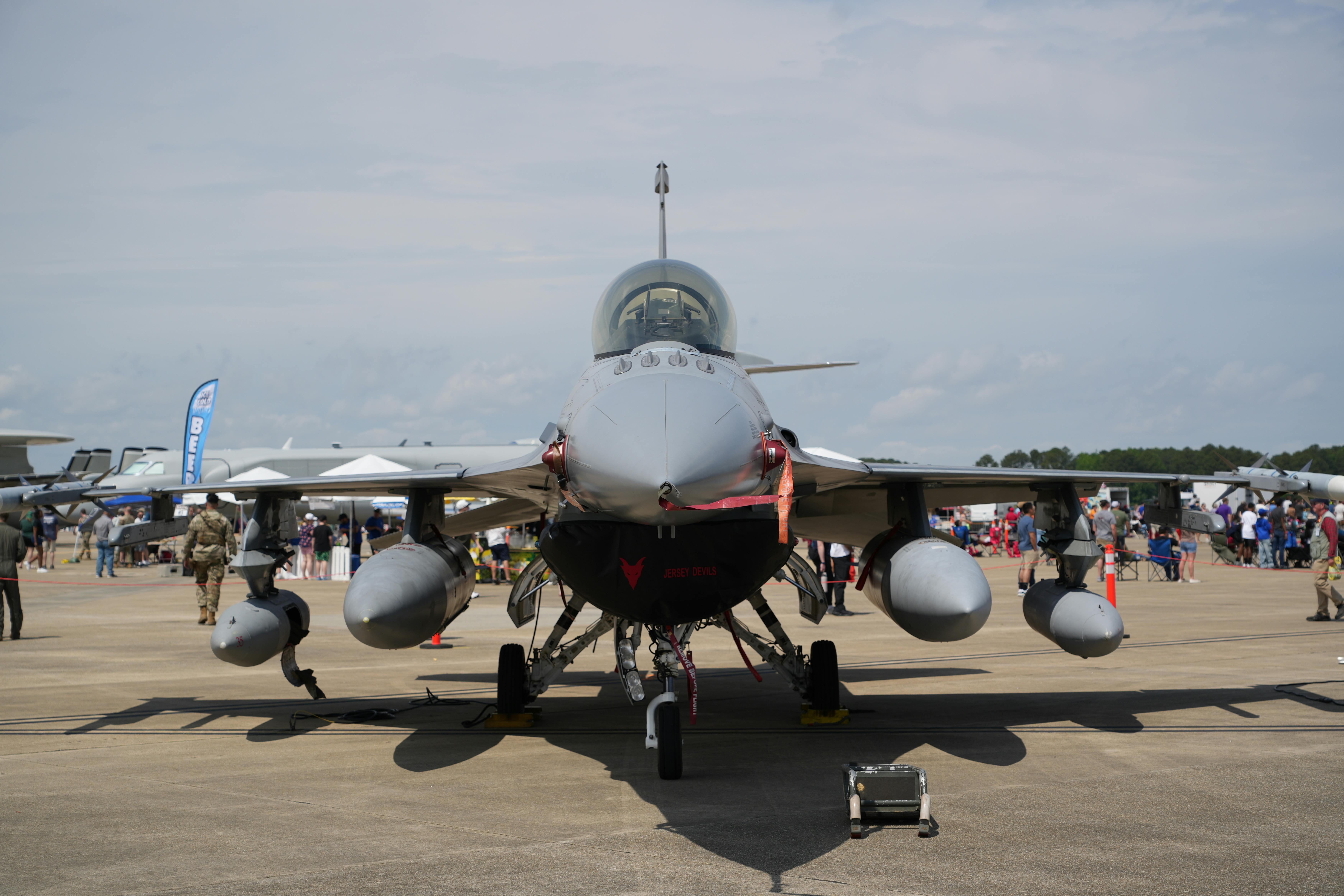 美中科技軍事爭霸升溫 納坦雅胡指控聯卡達孤立以色列 中國使館強