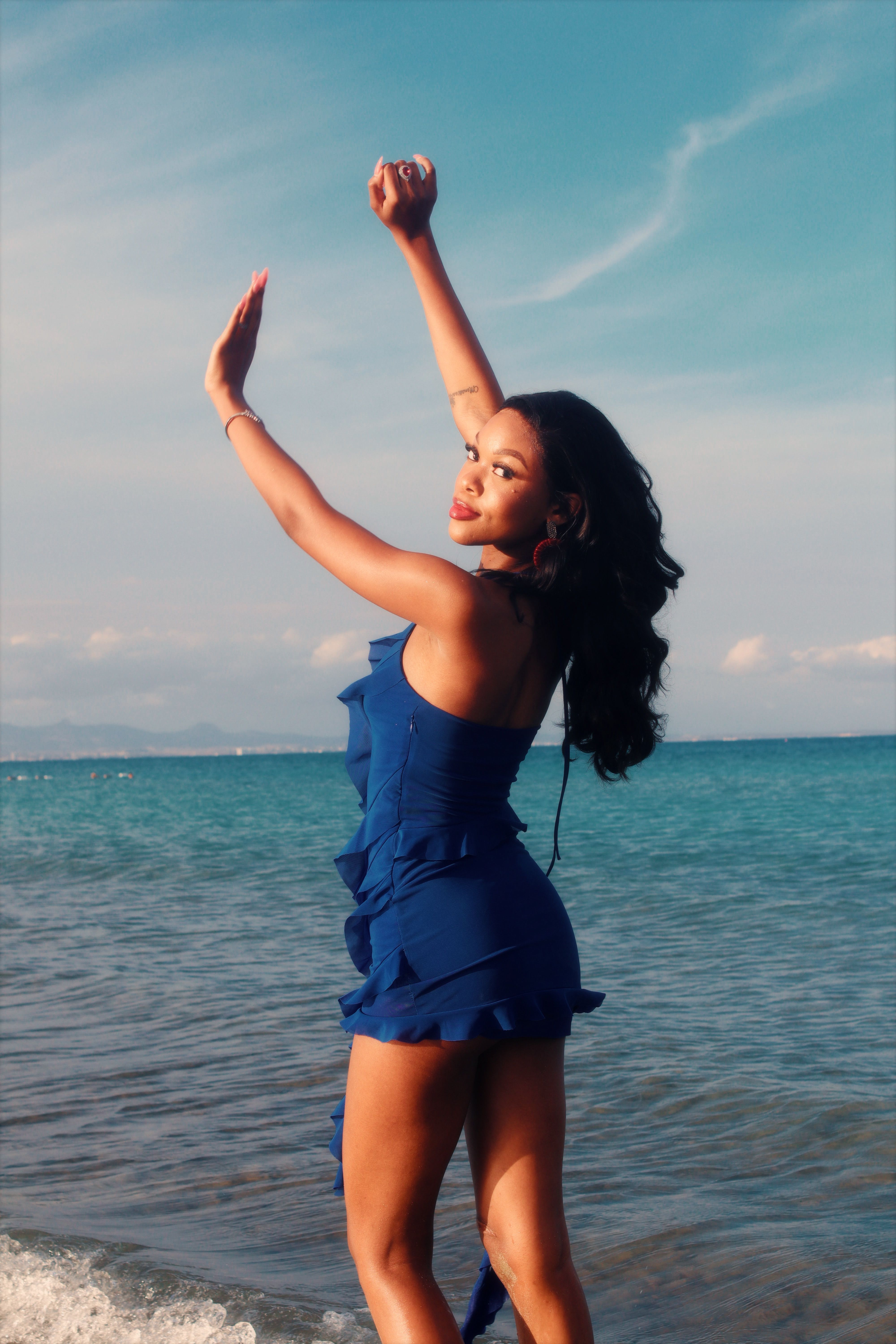 blue dress for beach photoshoot Blue Flying Dress - Photoshoot Gown With Long Flowy Train | Lansy Purple brown / length 197 inch (5 m) main image 1