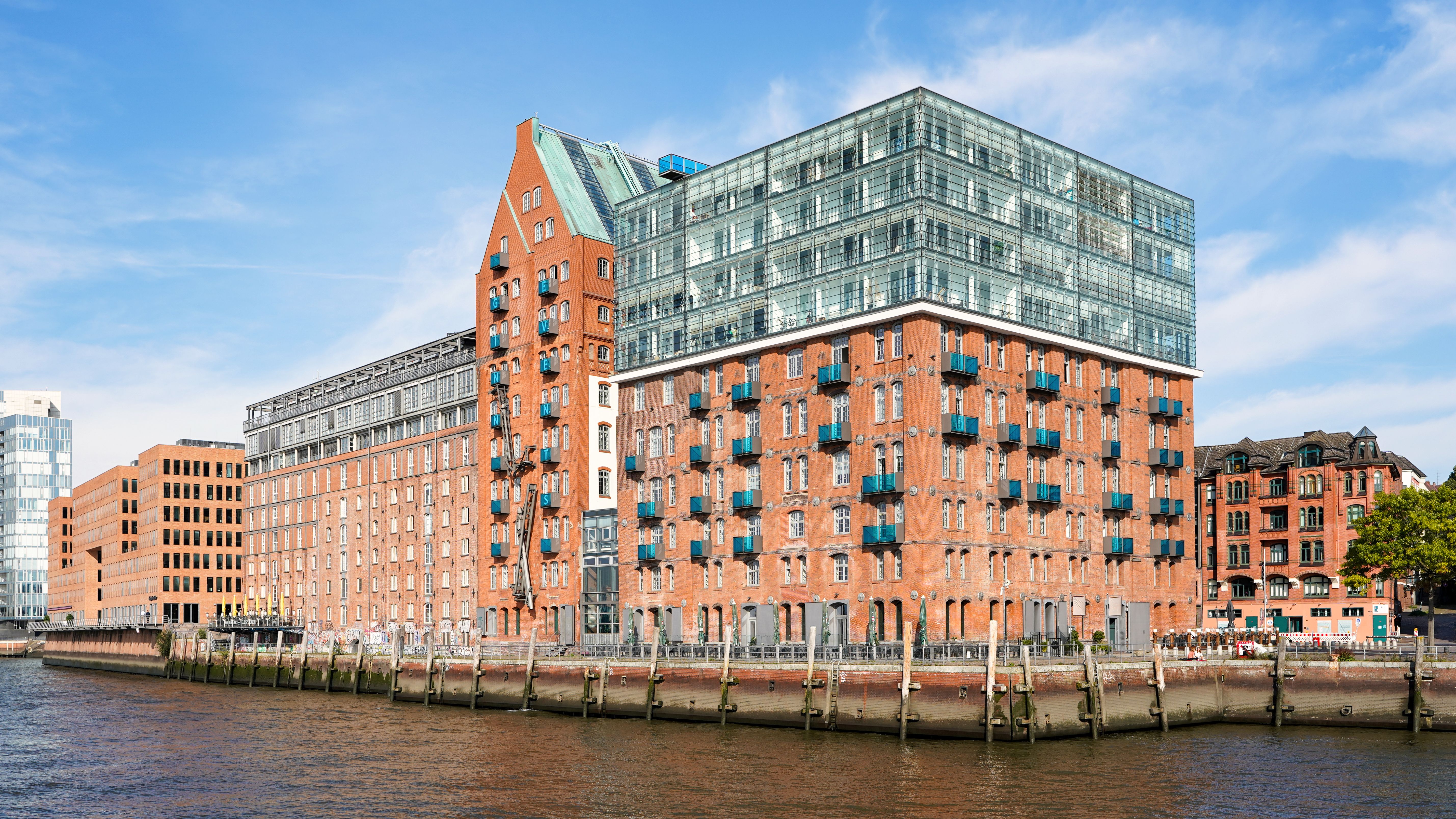 Modern Architecture in Hamburg's HafenCity · Free Stock Photo - Hamburg Modern Design Trends
