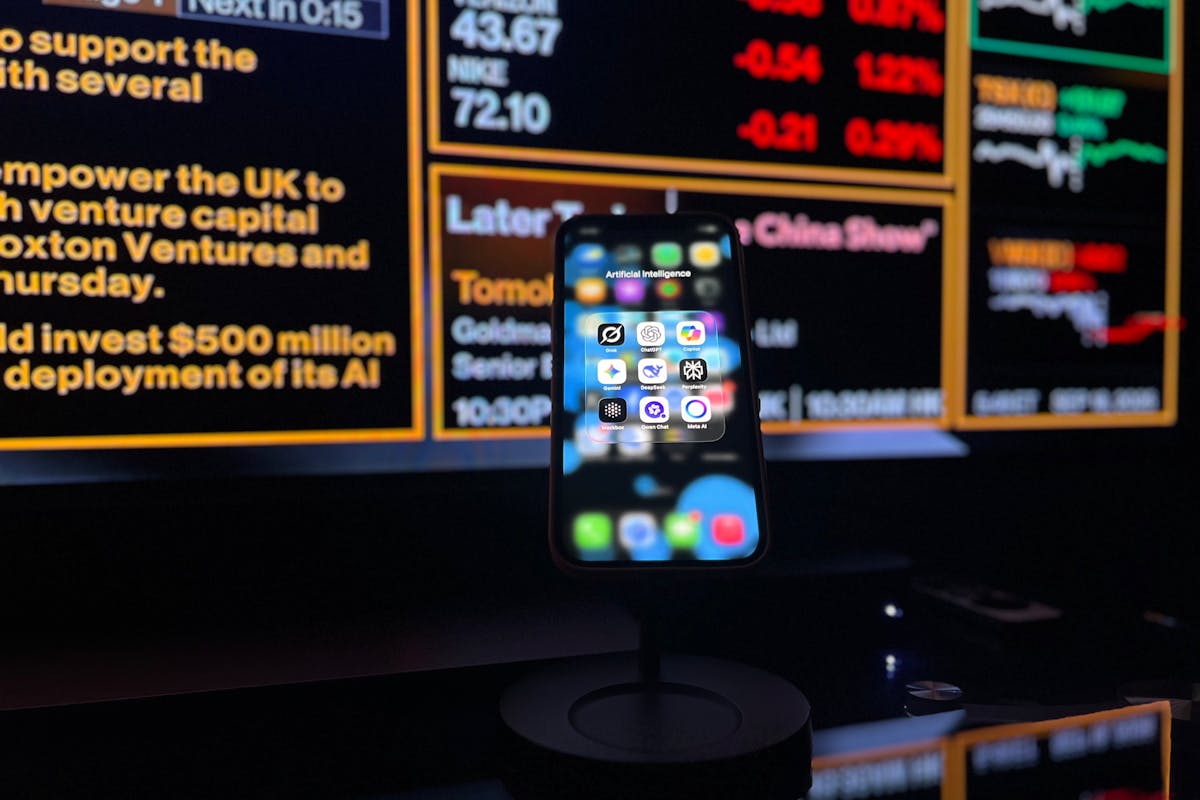 AI如何顛覆華爾街財富管理?美國券商股暴跌8%的真相與2026年投資布局 AI如何顛覆華爾街財富管理?美國券商股暴跌8%的真相與2026年投資布局