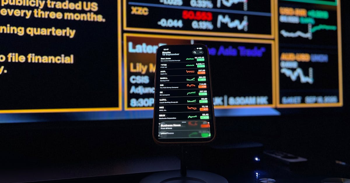 輝達投資OpenAI引發循環融資疑慮,國際市場關注風險