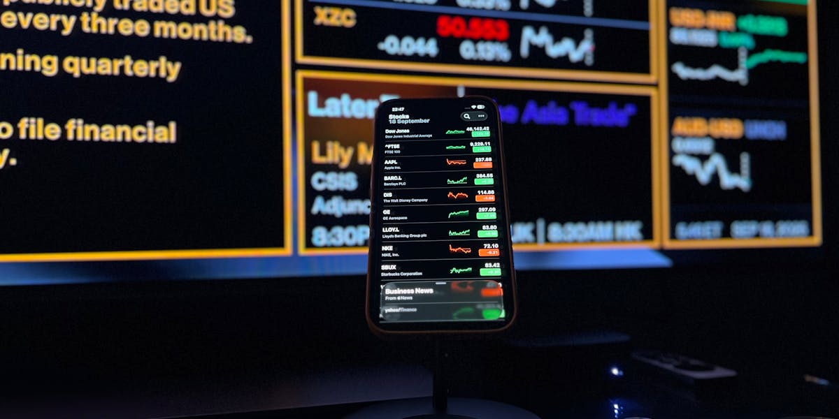 Supply and demand graph showing deadweight loss from a tax