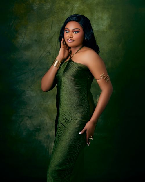 woman in green dress 78,700+ Beautiful Woman Wearing Green Dress Stock Photos, Pictures & Royalty-Free Images