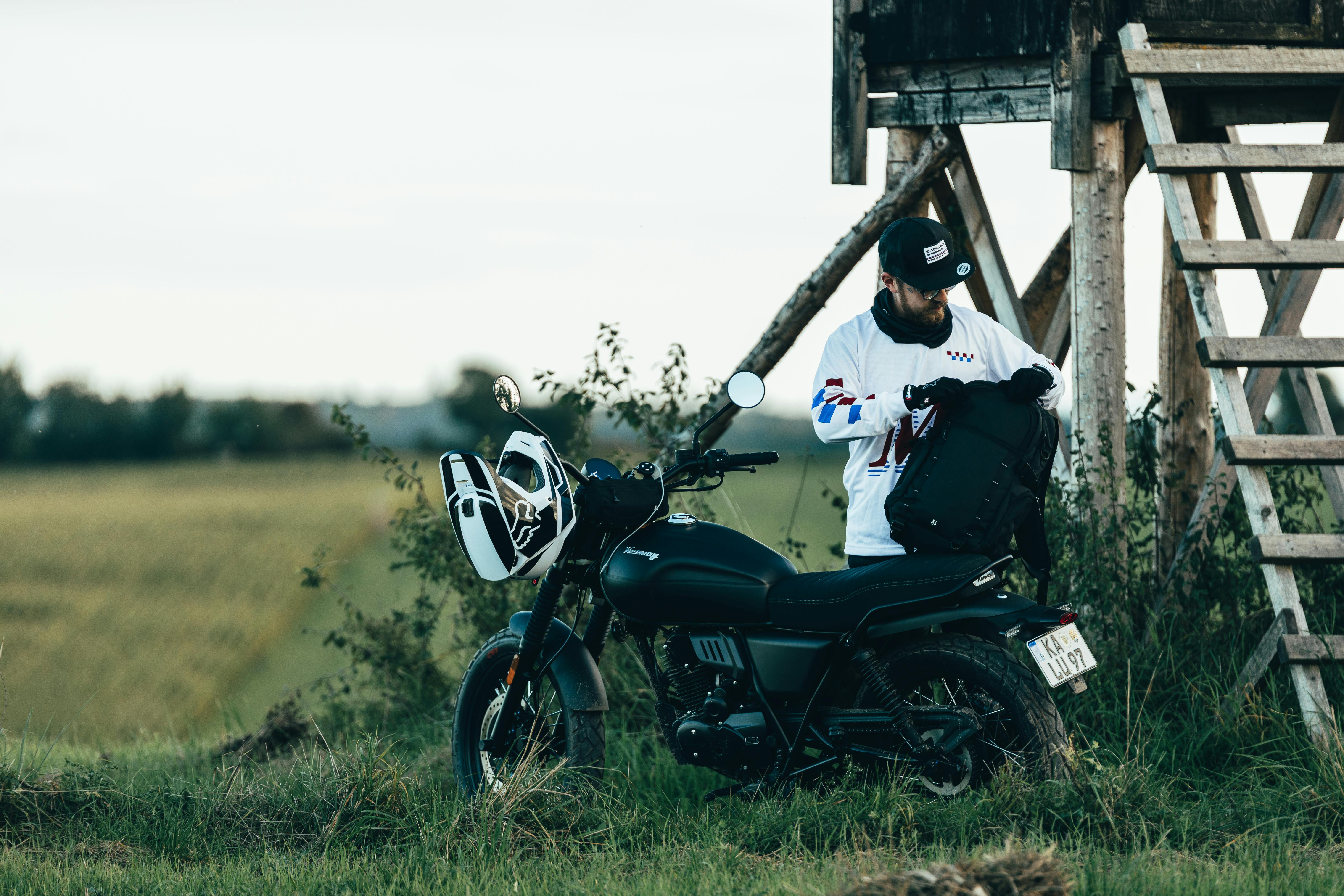motorcycles & powersports s.r.o motorcycle powersports show — Photo by Joey Cedé on Pexels