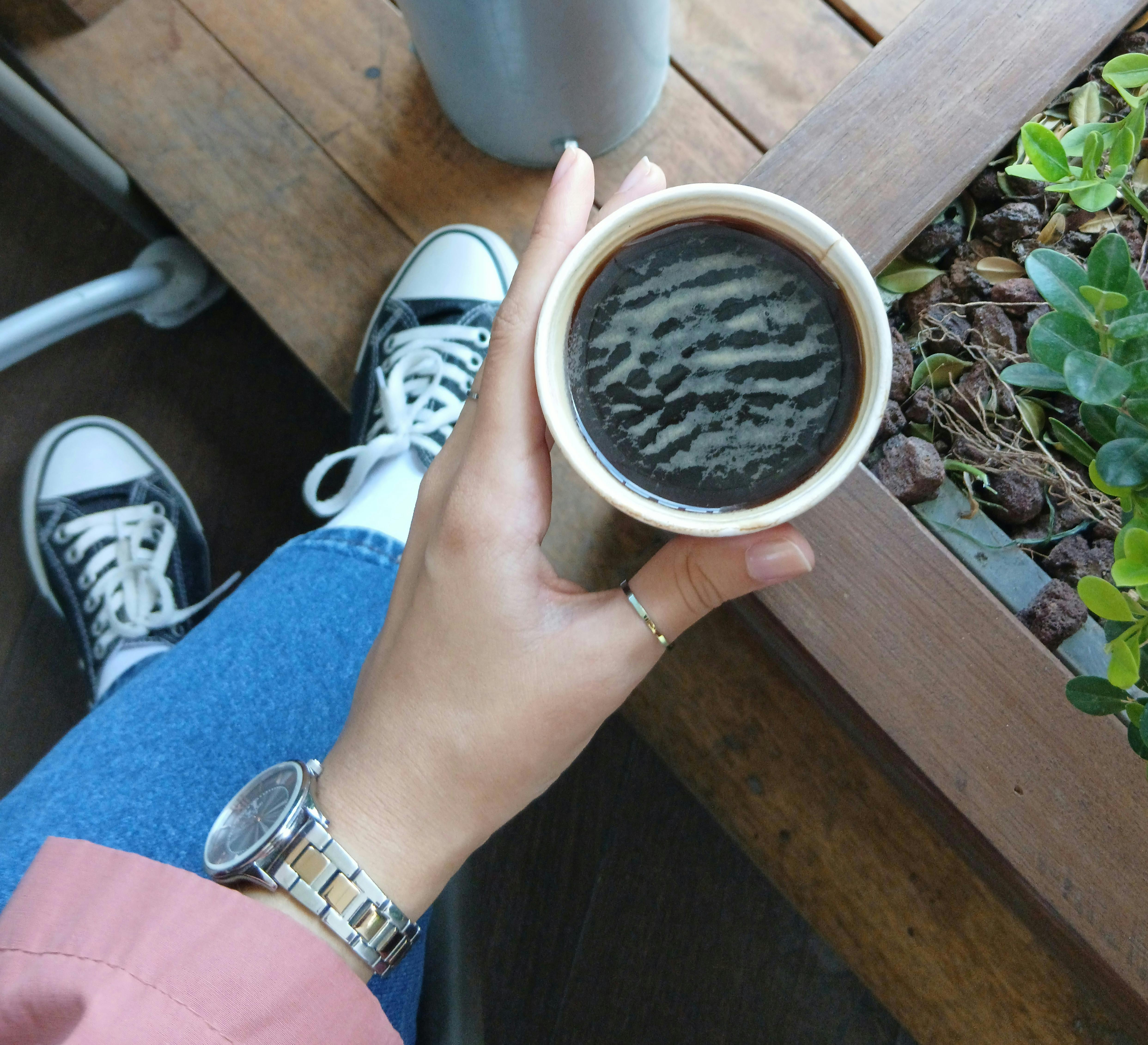 視障者挑戰國際咖啡賽 以手沖技法燙出咖啡香