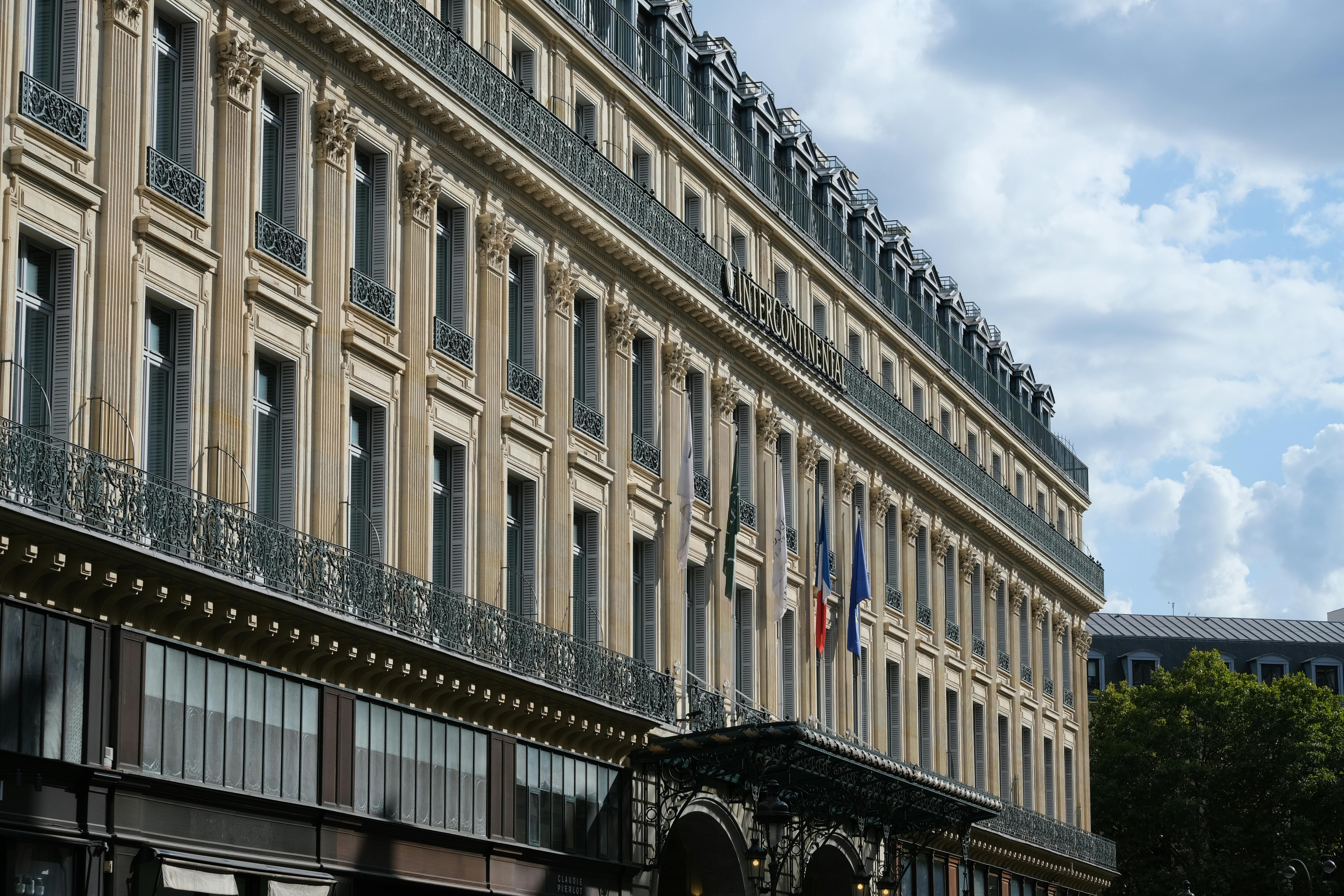 Top Travel Planning Hacks for Elite Vacations