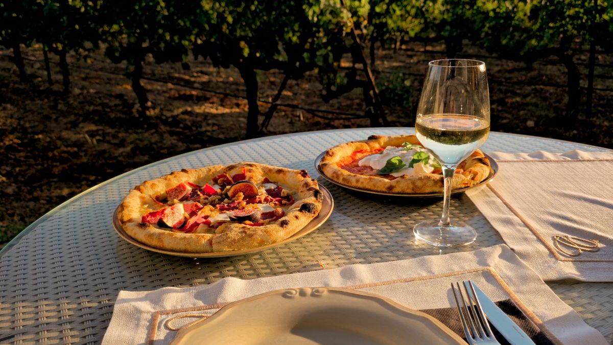 De la vigne à l’assiette : un marché en matinée et un dîner vigneron dans le Languedoc intérieur - illustration