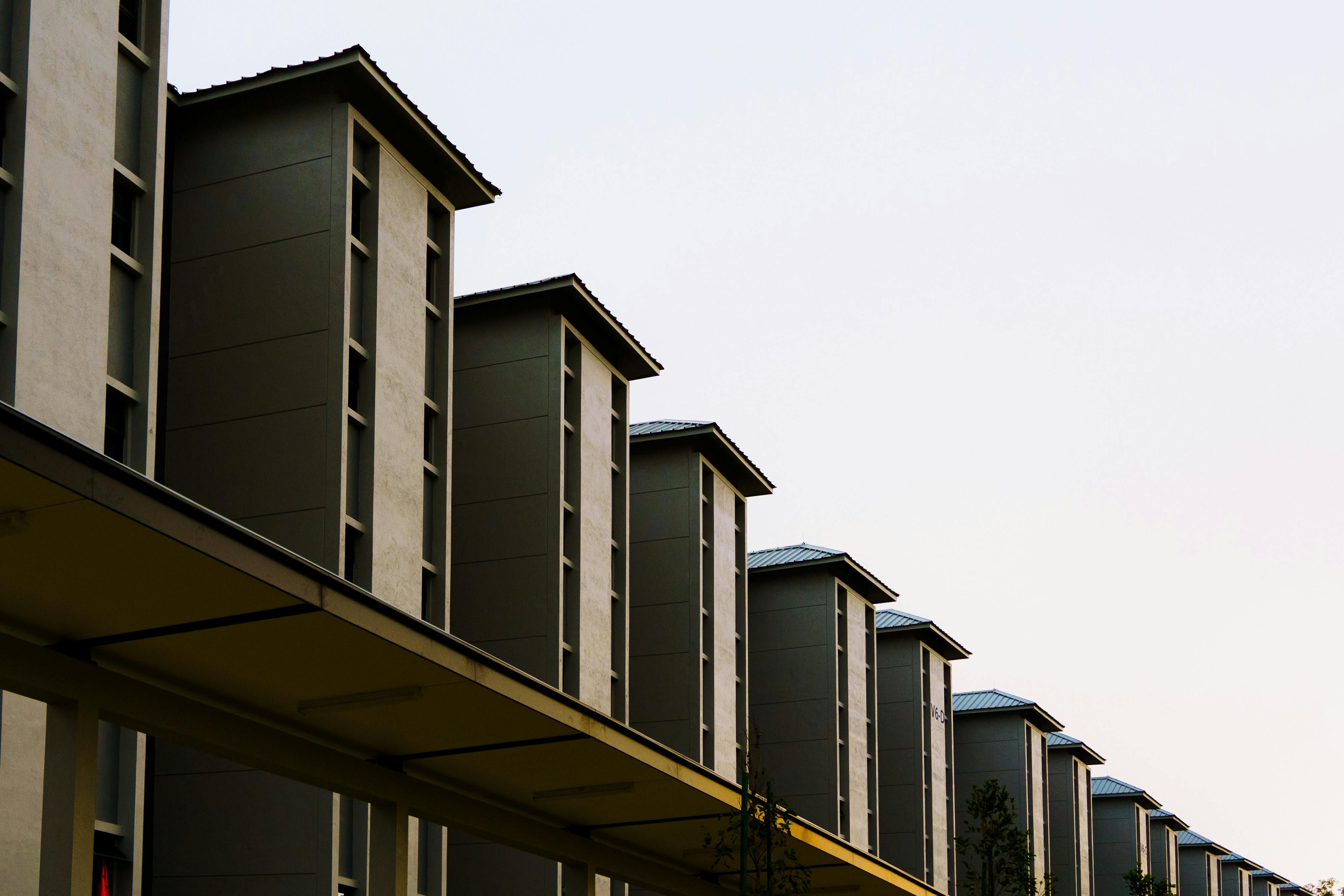 Ecualizadores API: Evolución Técnica y Legado Sónico en la Ingeniería de Audio Profesional