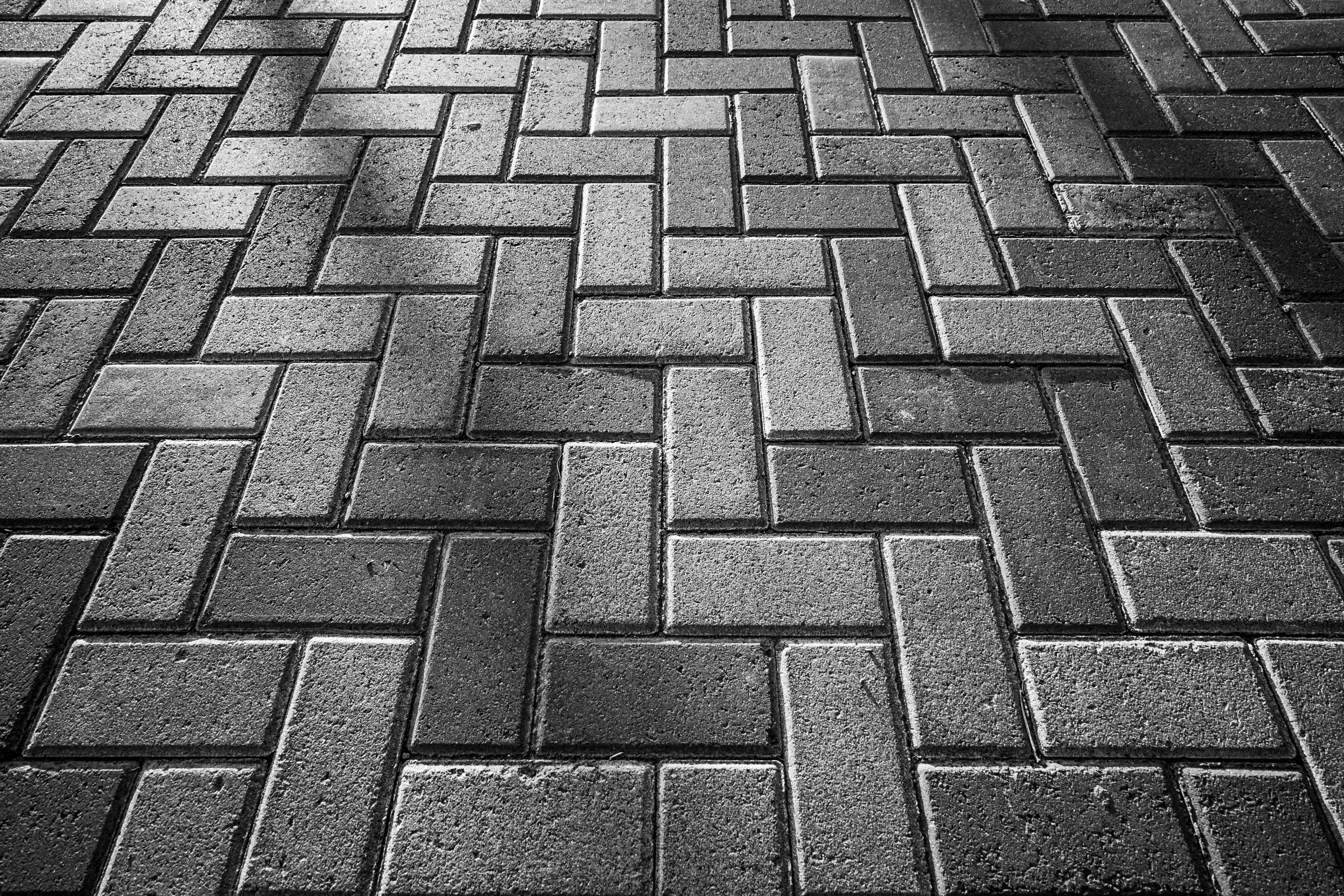 herringbone walkway pattern