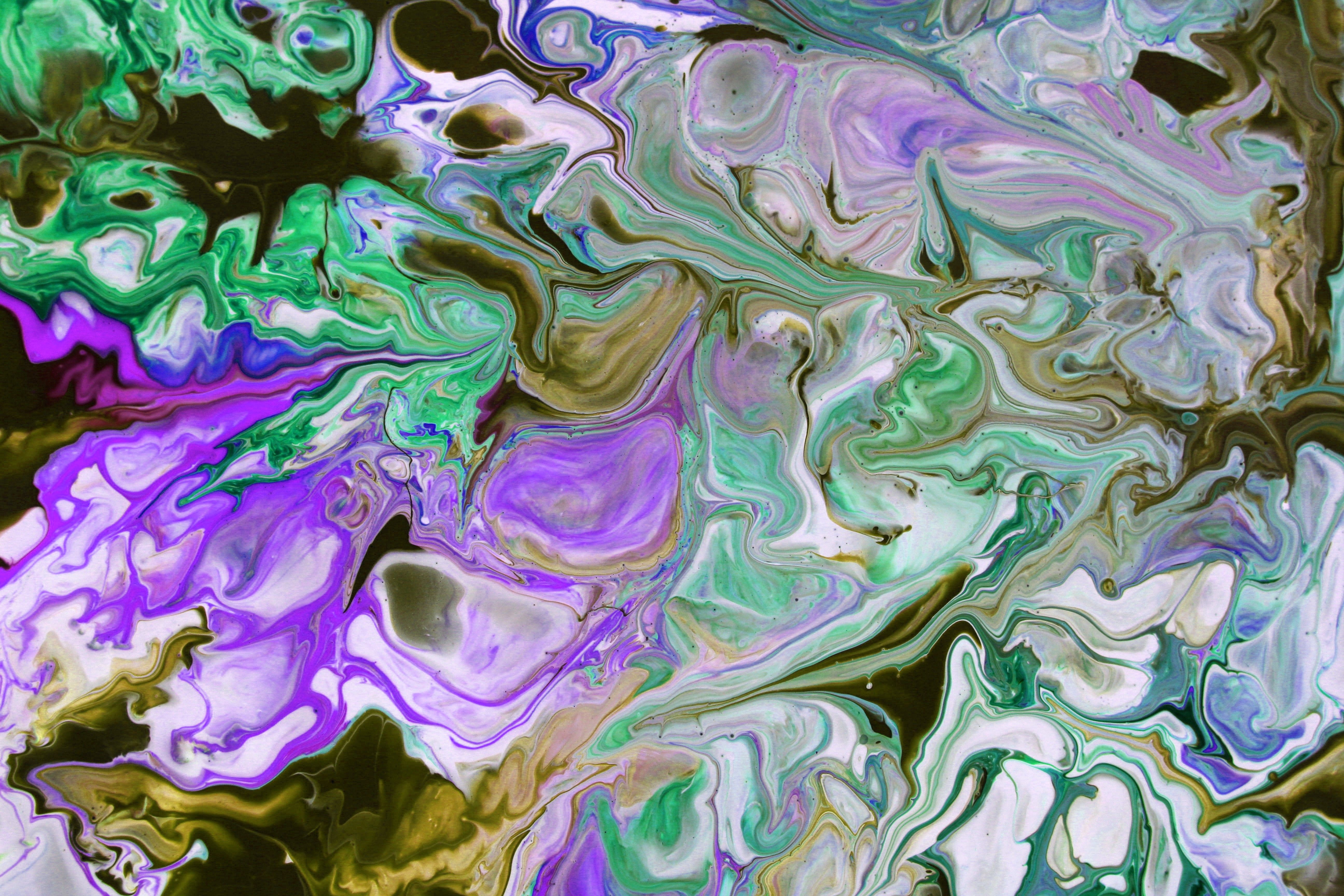 Colorful Abstract Fluid Art Painting Close-up · Free Stock Photo