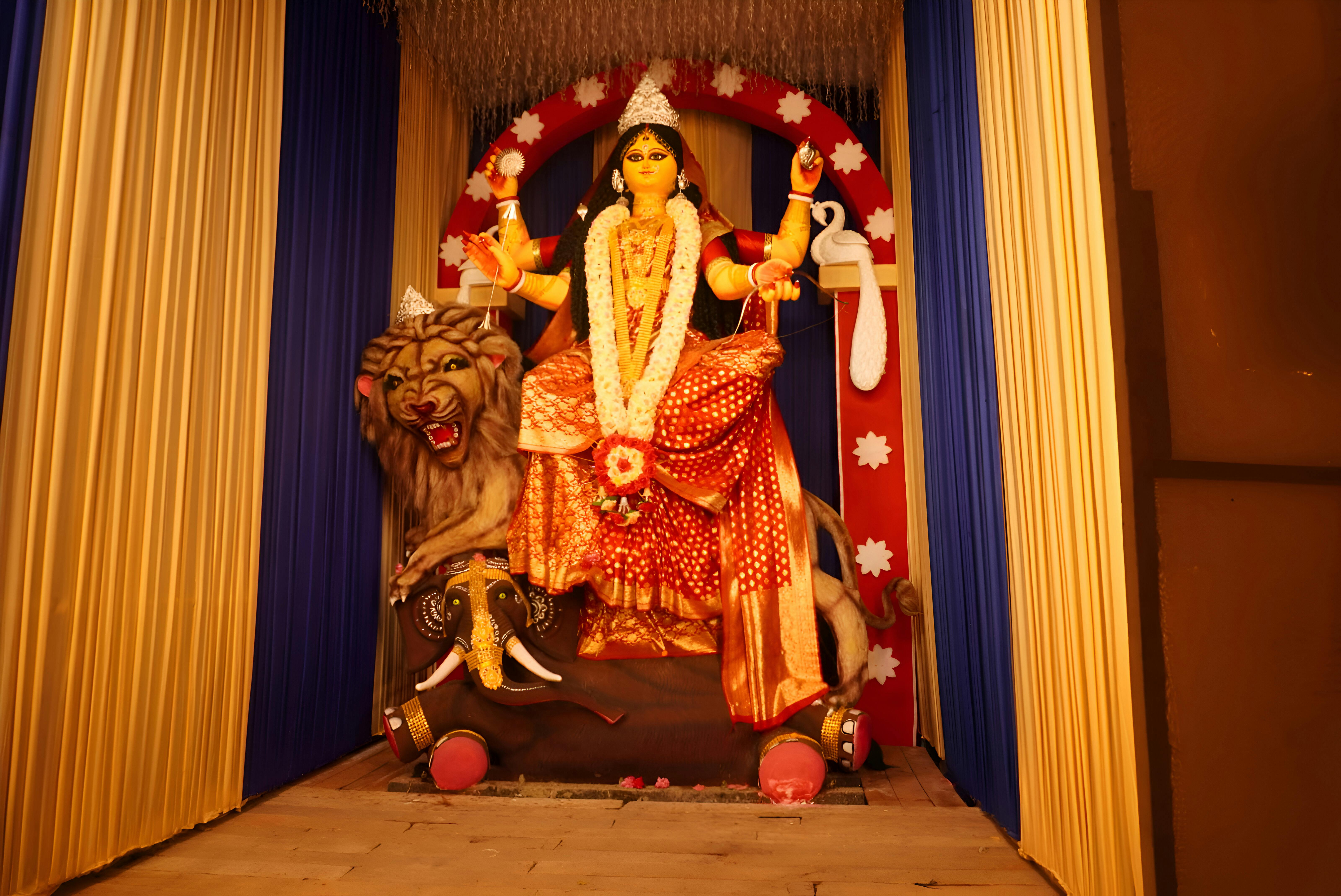 Surerpukur garerdhar