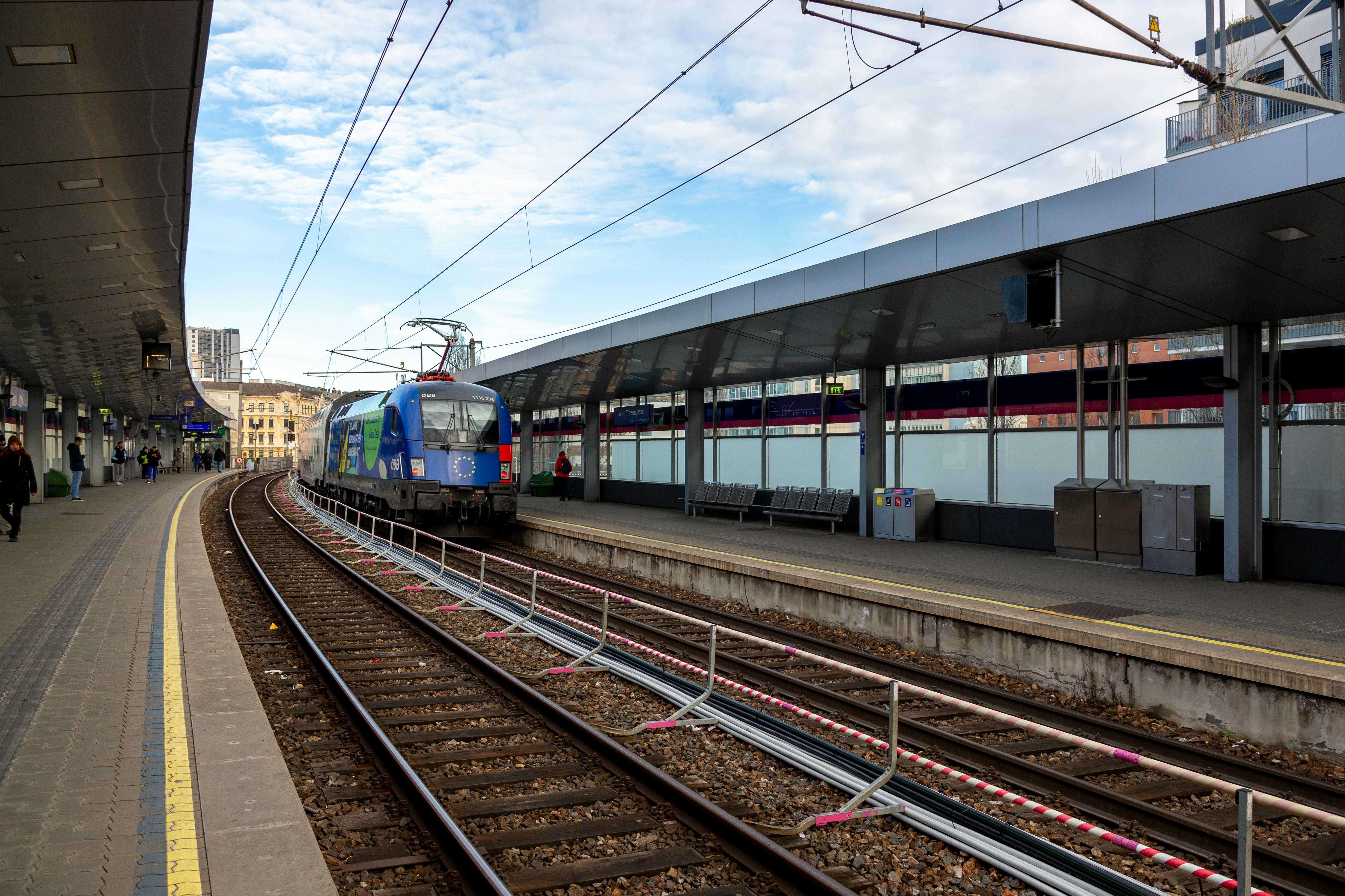 RentSpree Expands Landlord Platform With Interest-Earning Accounts and Automated Money Management — Photo by Valentin Ivantso