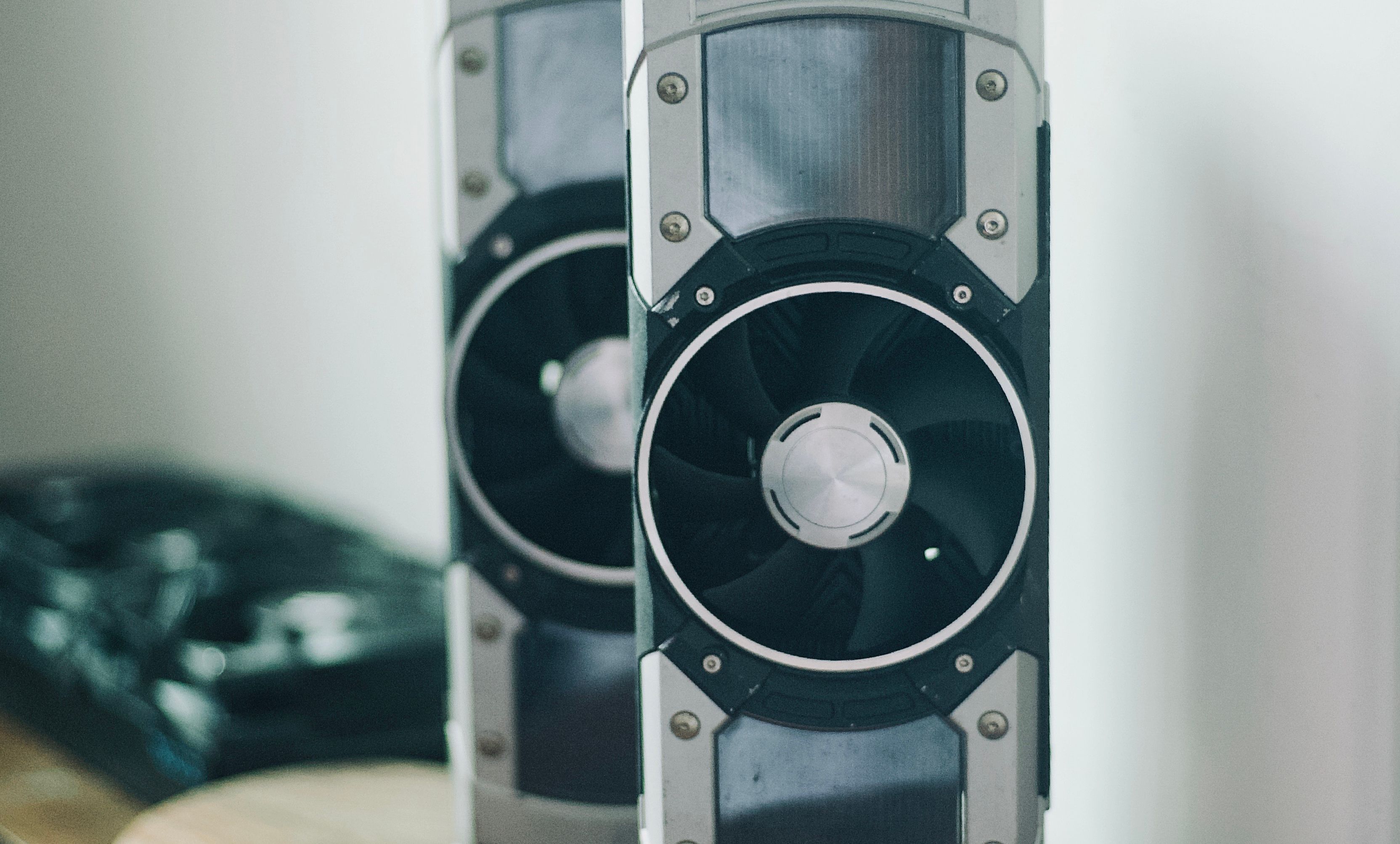 Zasilacz komputerowy do karty Radeon RX 9070 XT