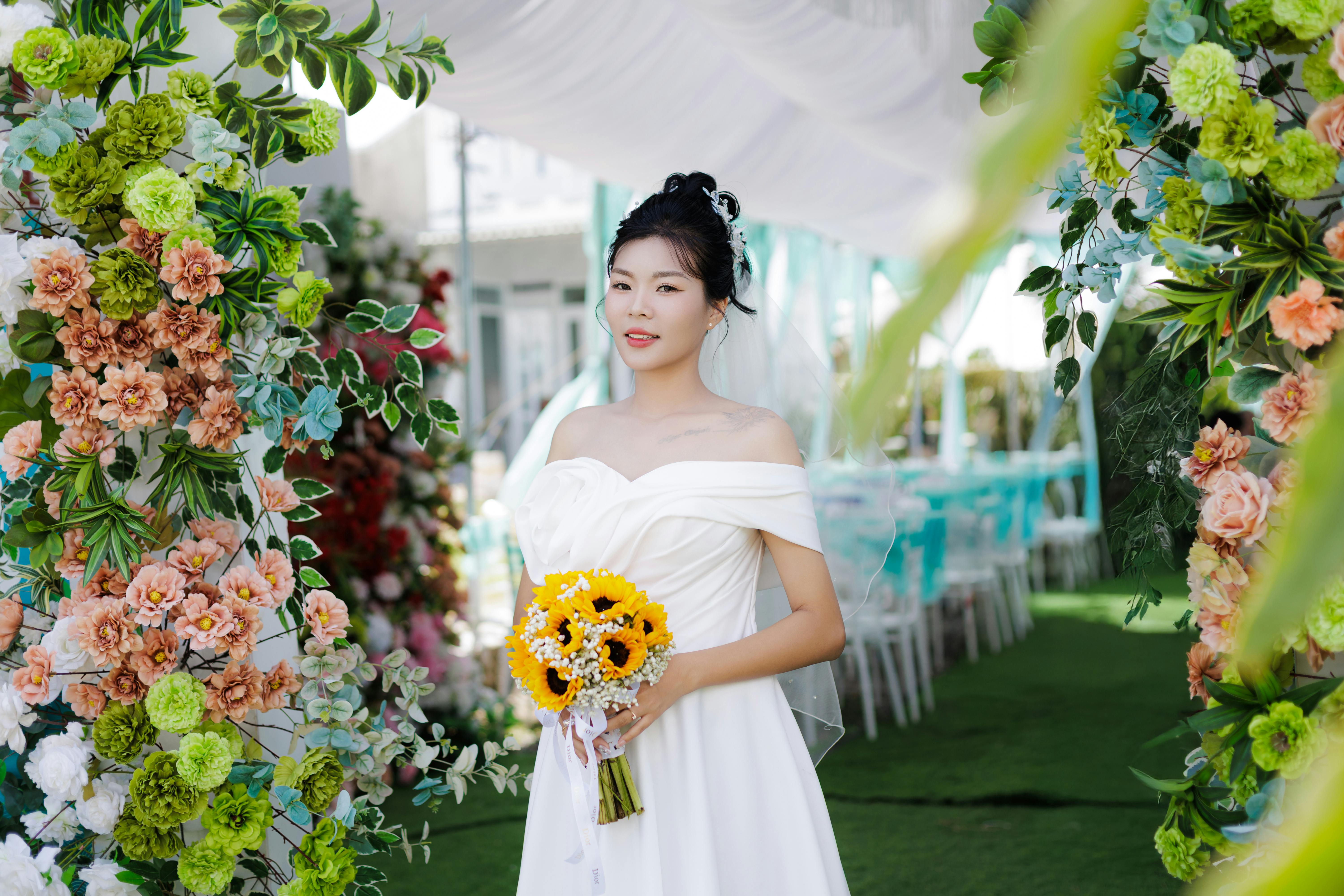 A lot goes into a wedding — but this planner is wedded to her work — Photo by Studio Dreamview on Pexels