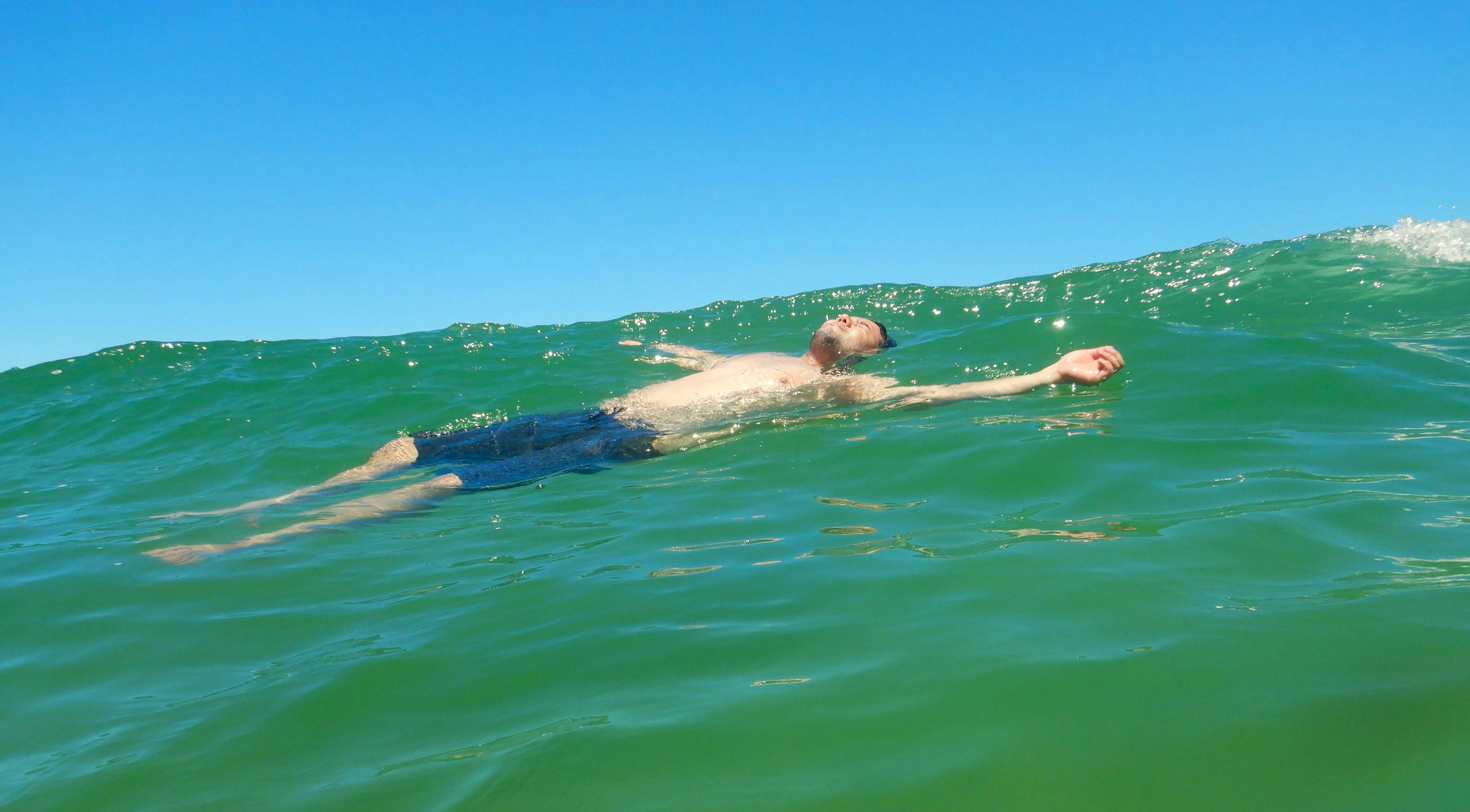 國際扶輪3521與3523地區800人齊聚八里挖子尾淨灘 力挺海洋永續