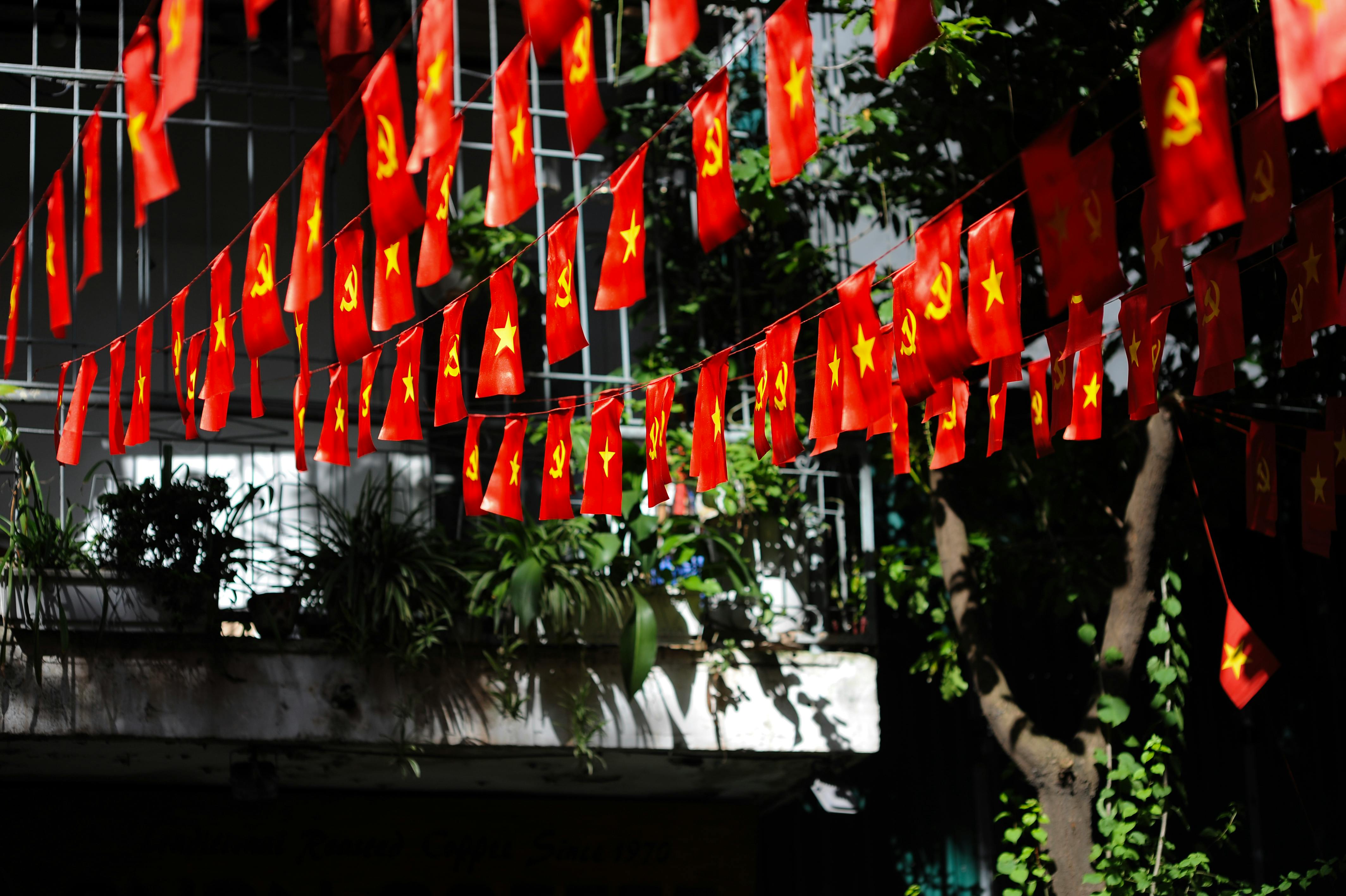 王義川點名昌芯批政治醜聞 遭跟拍追查幕後黑手疑雲