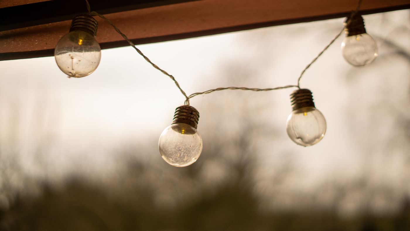 Why I gave up smart bulbs and went back to regular LEDs