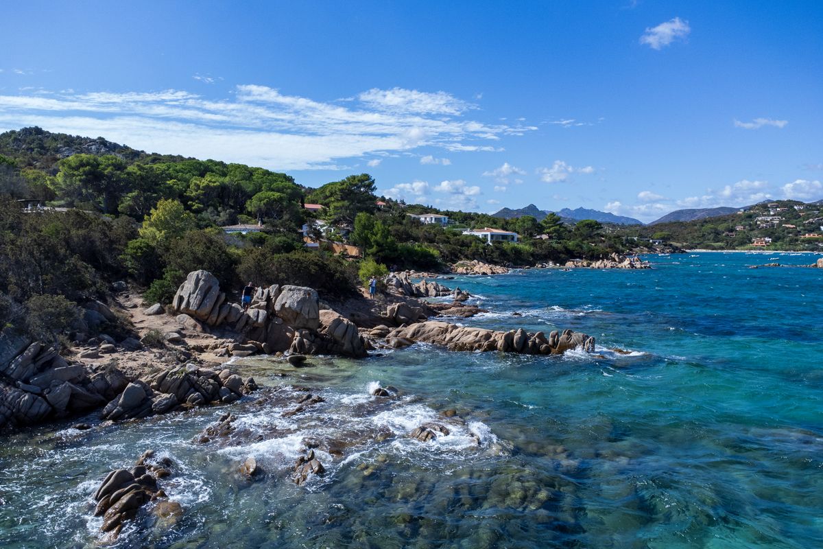 Sardaigne du nord ou du sud : laquelle choisir ? - Préférer le sud de la Sardaigne pour ses plages accessibles et Cagliari