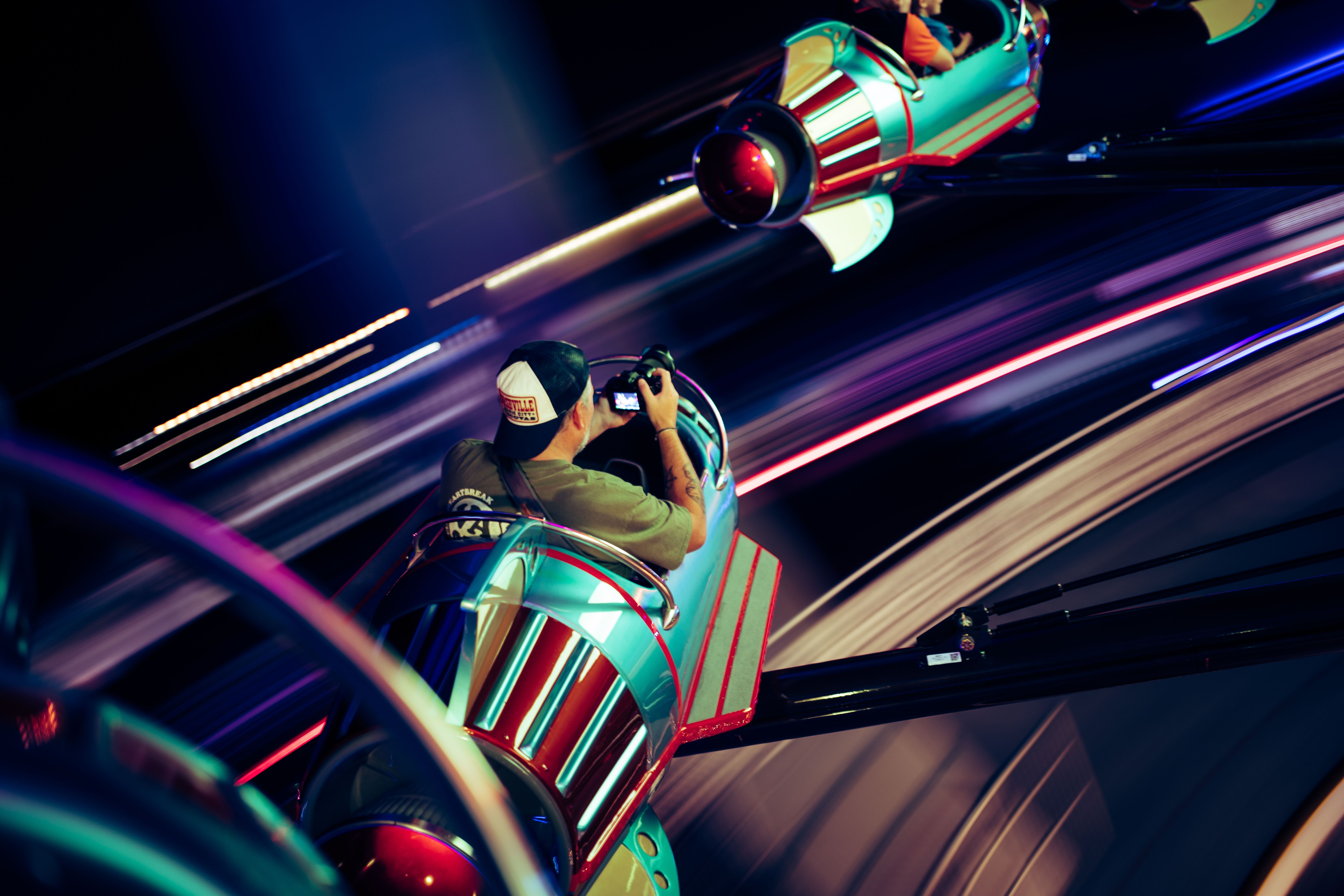 How to freeze a race car through the fencing — use the right firing rhythm