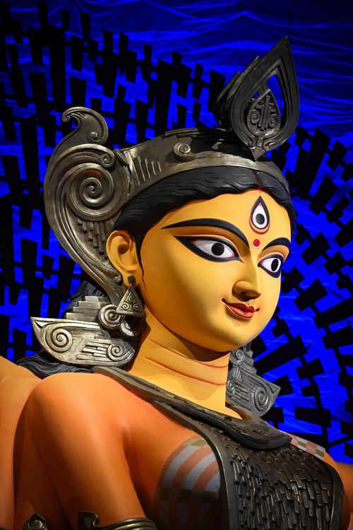 Free A vibrant statue of Hindu goddess Durga with intricate details in Kolkata, India. Stock Photo