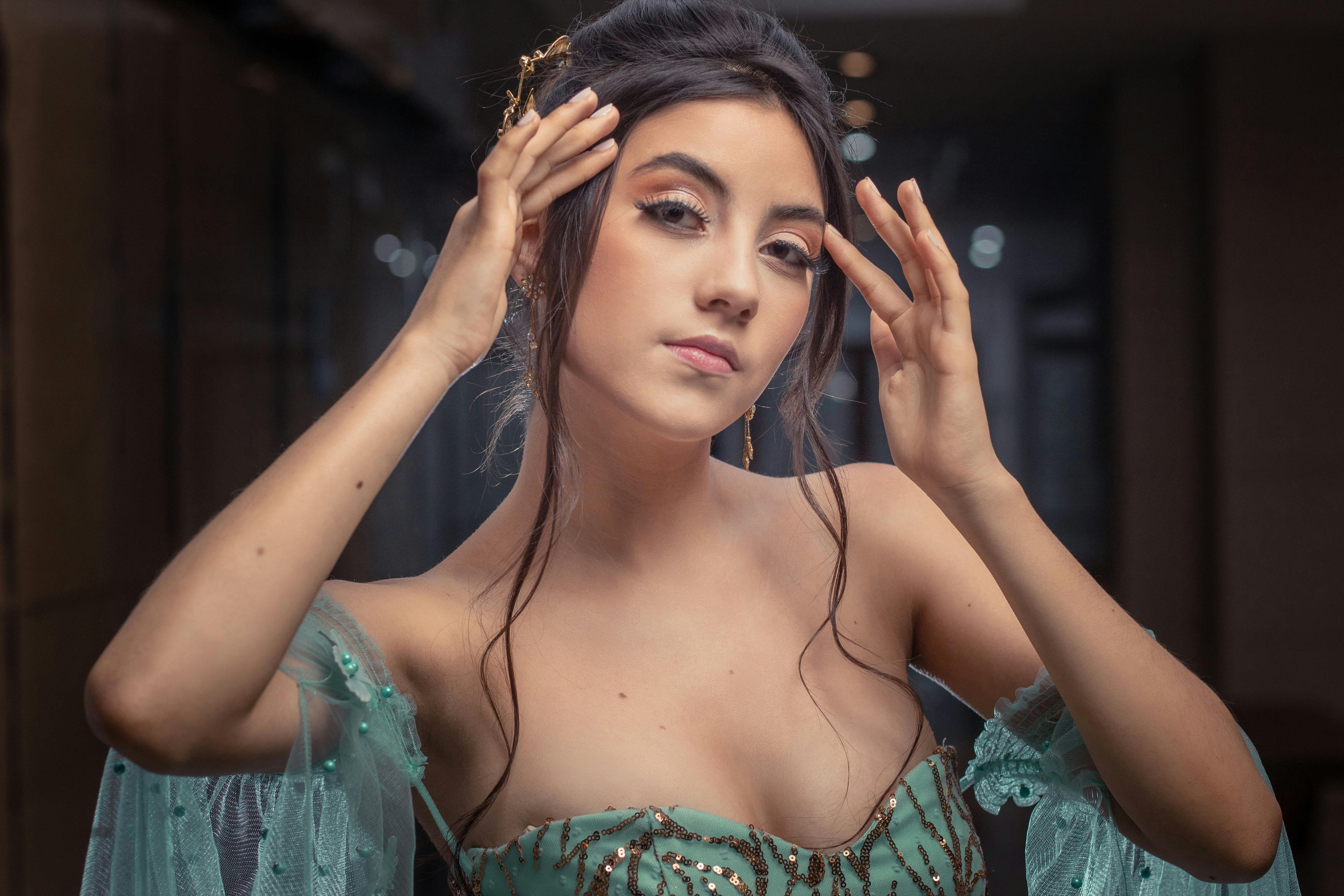 Us Weekly | Celebrity News, Gossip, Entertainment — Photo by Mynor  Castañeda on Pexels