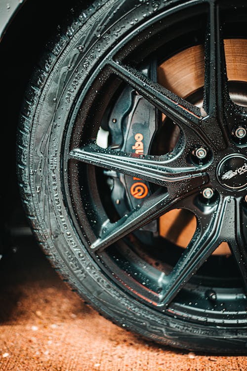 Free Black Multi-spoke Auto Wheel Stock Photo